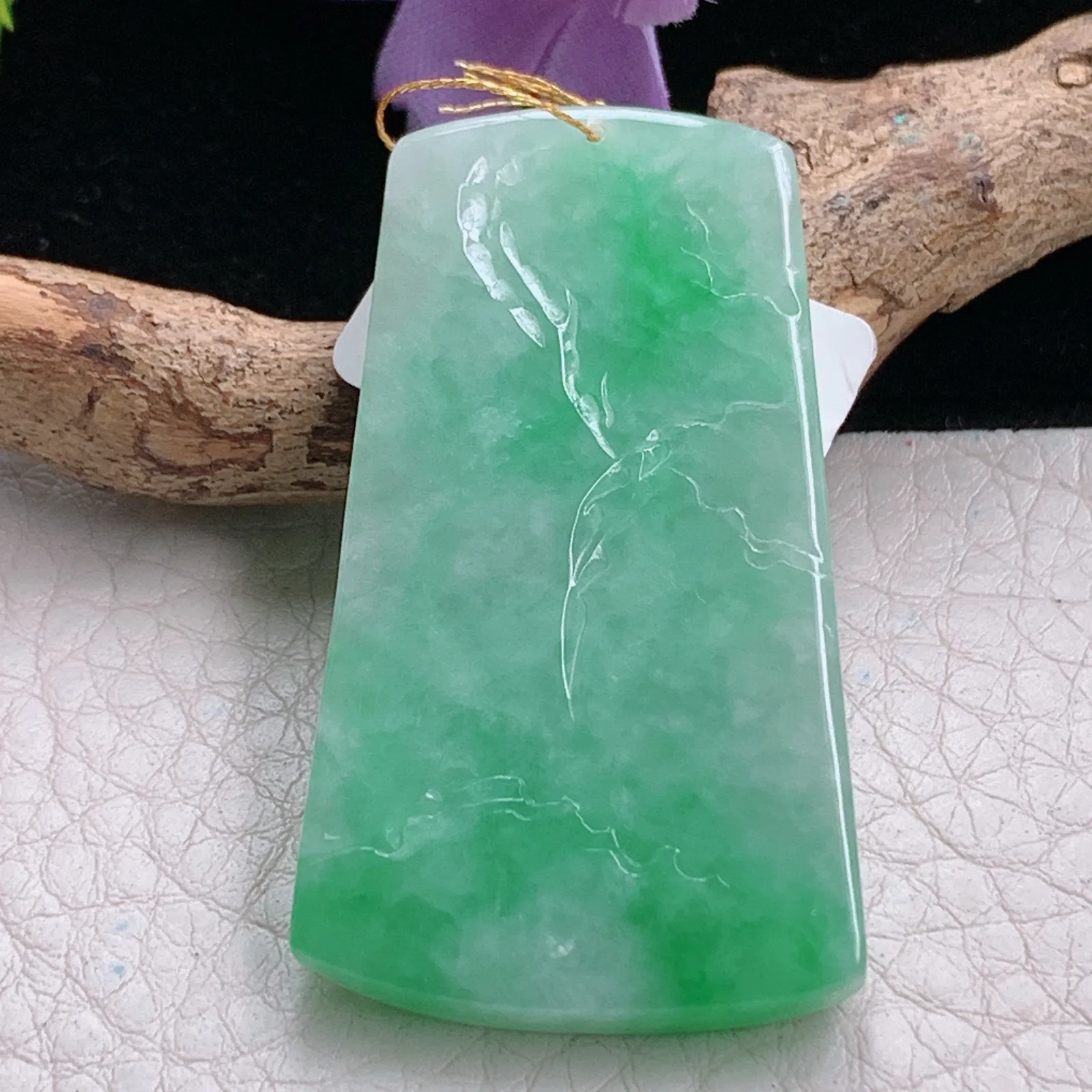ws实拍46.8*27*6.2缅甸翡翠精雕飘绿山水 大好河山玉吊坠 玉挂件