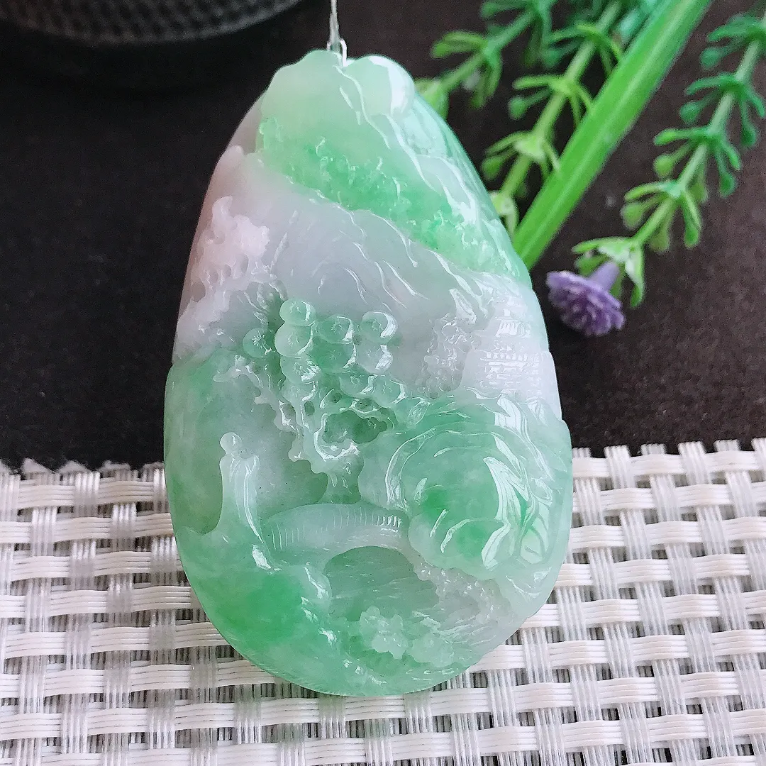 实拍A货翡翠62.5/39/12.5老坑精美温润飘绿山水牌吊坠翡翠玉牌挂件