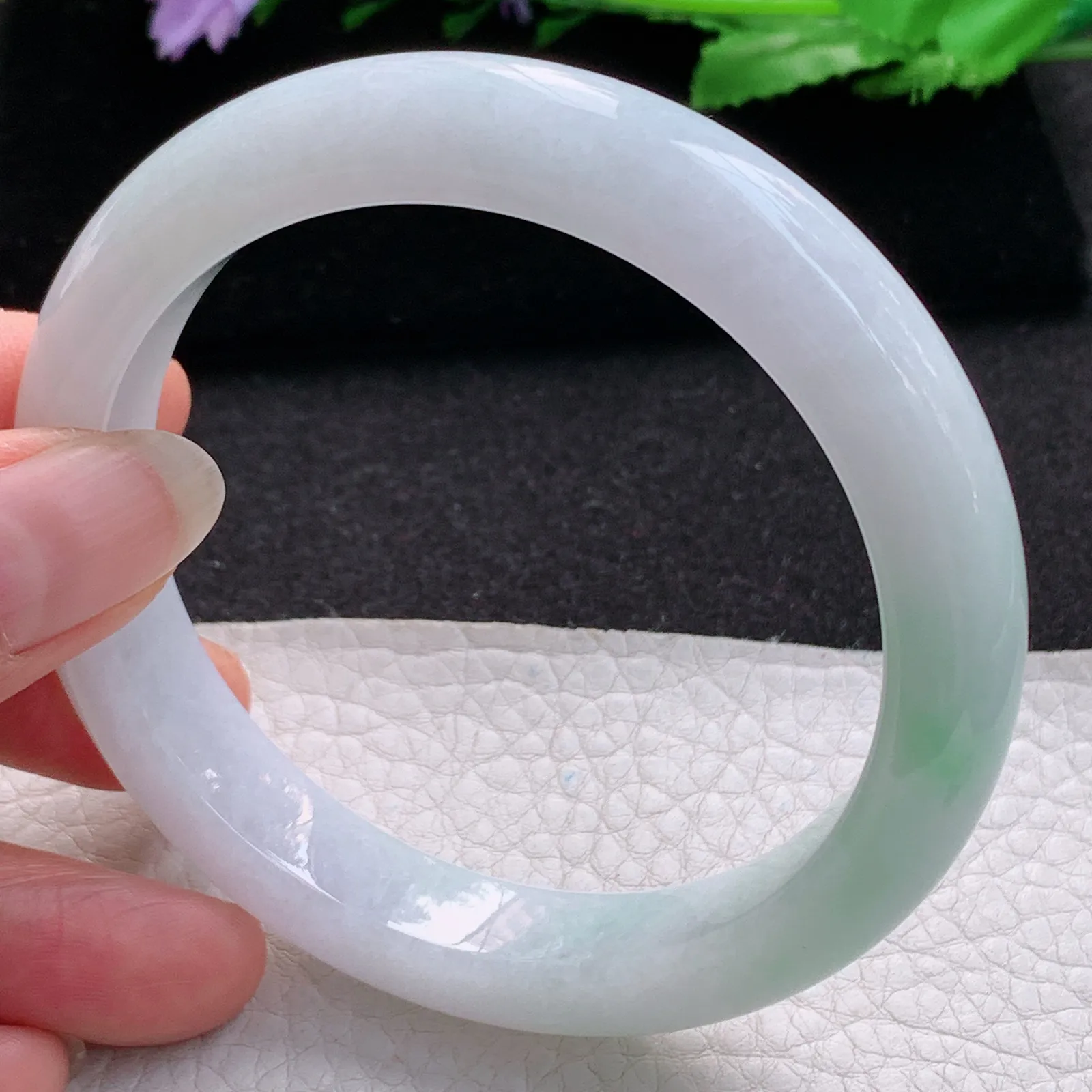 ay大圈口60*12*9.2平安镯 缅甸翡翠a货玉手镯飘绿宽边玉手环