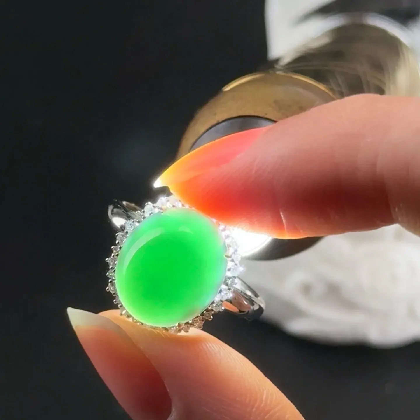 精品满钻豪镶墨翠蛋面女戒 种好色正 黑度极好 打灯通透 油性十足 尺寸12.8