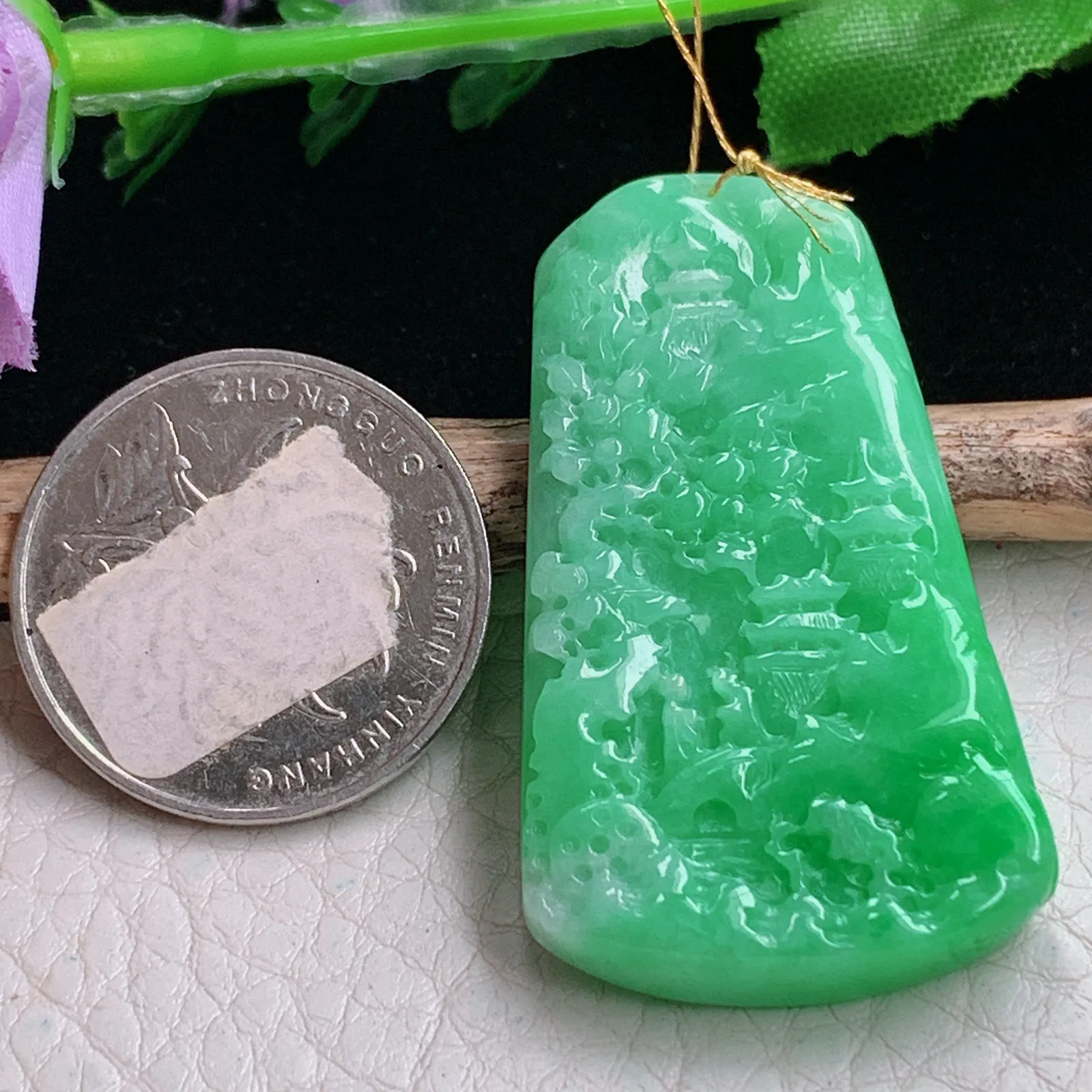 ws实拍45.5*26*6.3缅甸翡翠精雕阳绿山水 大好河山玉吊坠 玉挂件