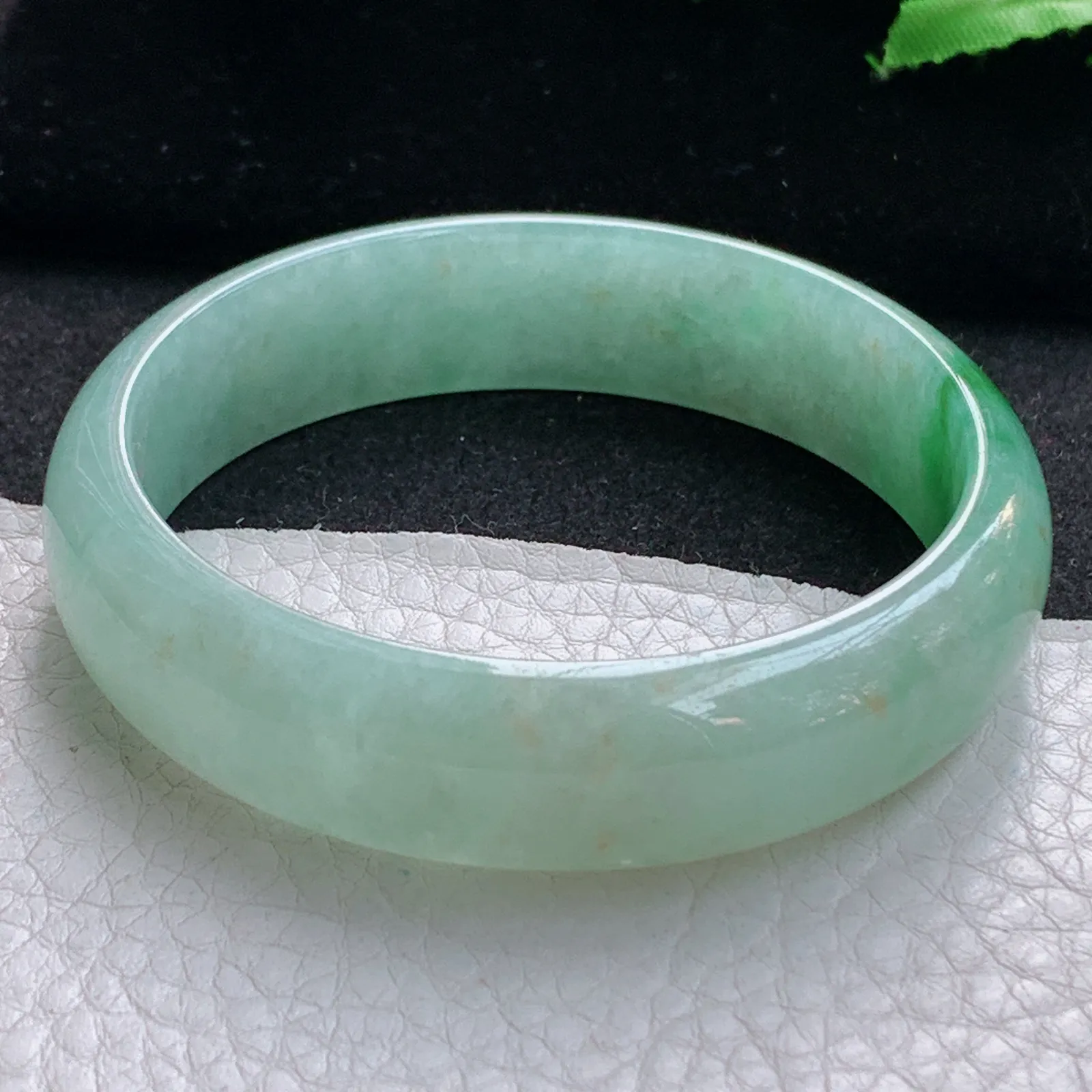 ss实拍56.5*14.8*6.5平安镯 缅甸翡翠a货玉手镯飘绿清爽宽边玉手环