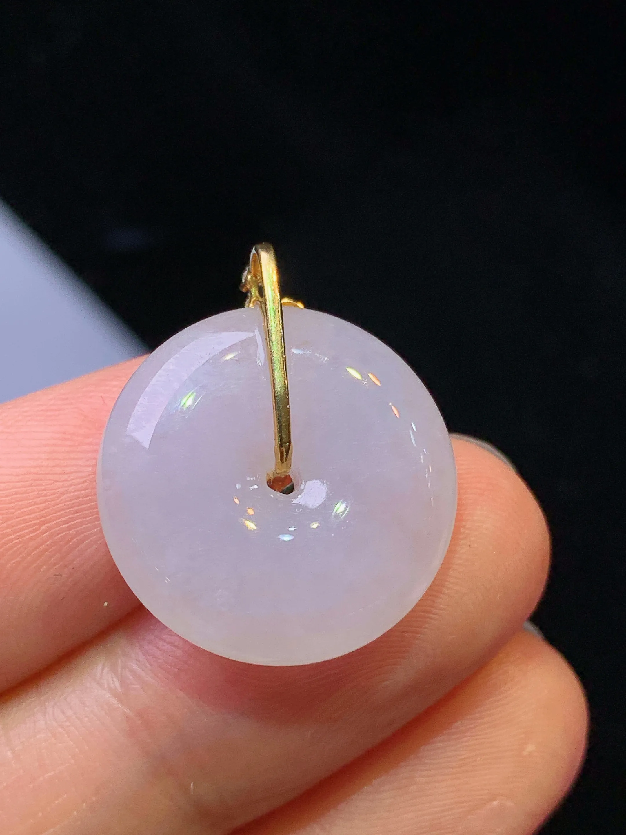 18k金钻镶嵌紫罗兰平安扣吊坠 玉质细腻 色泽清新艳丽 整体尺寸22.2*18.6*5.7