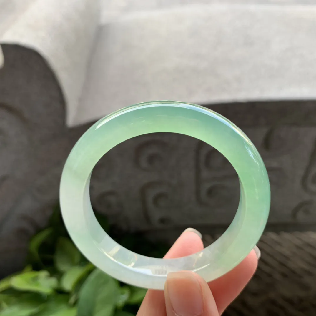 小圈口50.2-10.6-8.2 【冰种阳绿正圈手镯】正圈50 51可戴