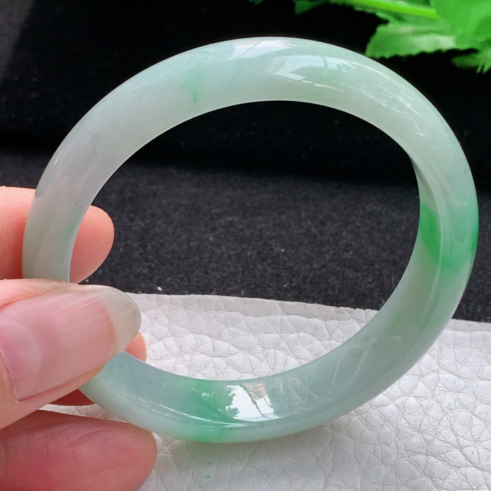 nr实拍54*12*7平安镯 缅甸翡翠a货玉手镯胶感飘绿秀气宽边玉手环