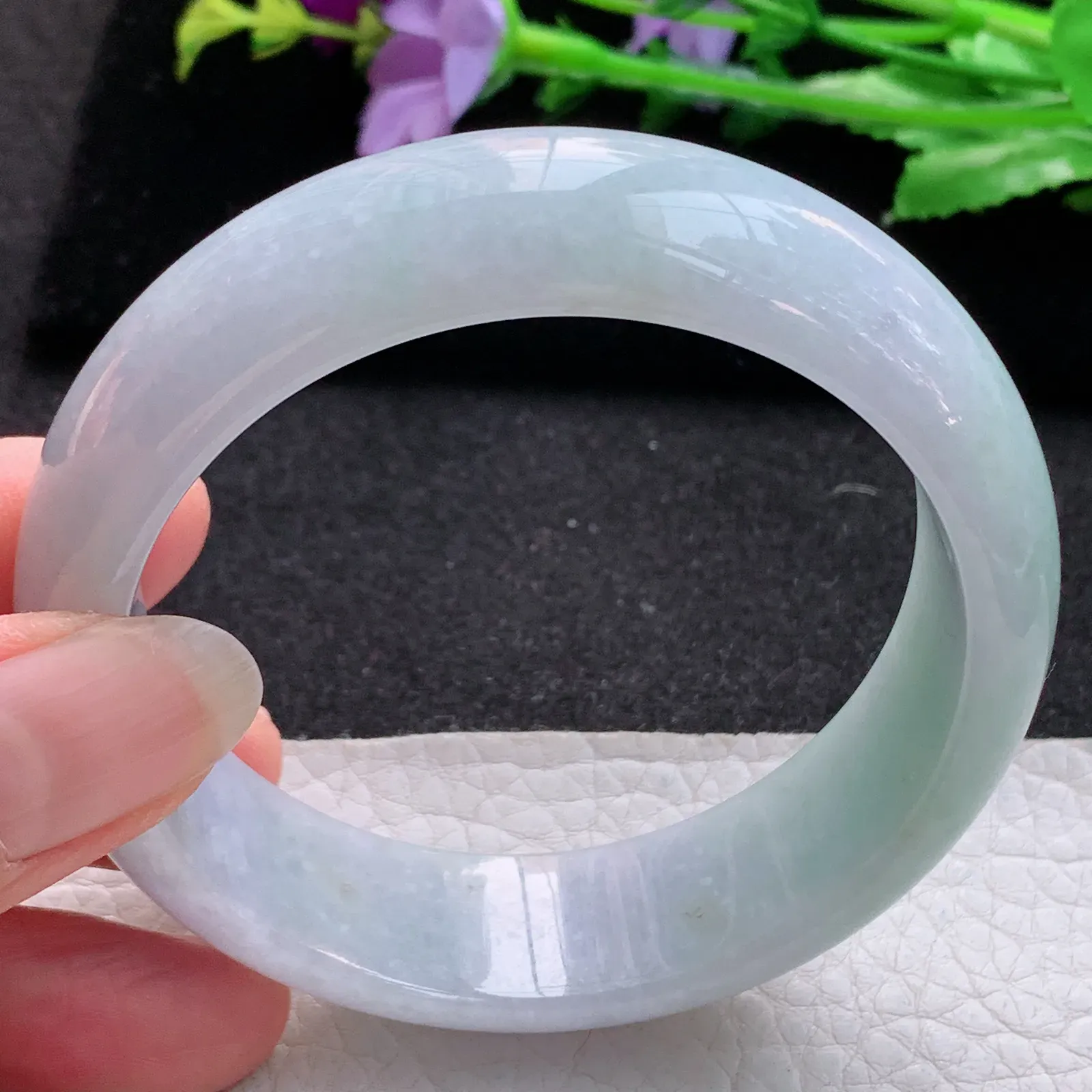 ee实拍58*18*8.2轮胎镯 缅甸翡翠a货玉手镯胶感飘绿宽边玉手环