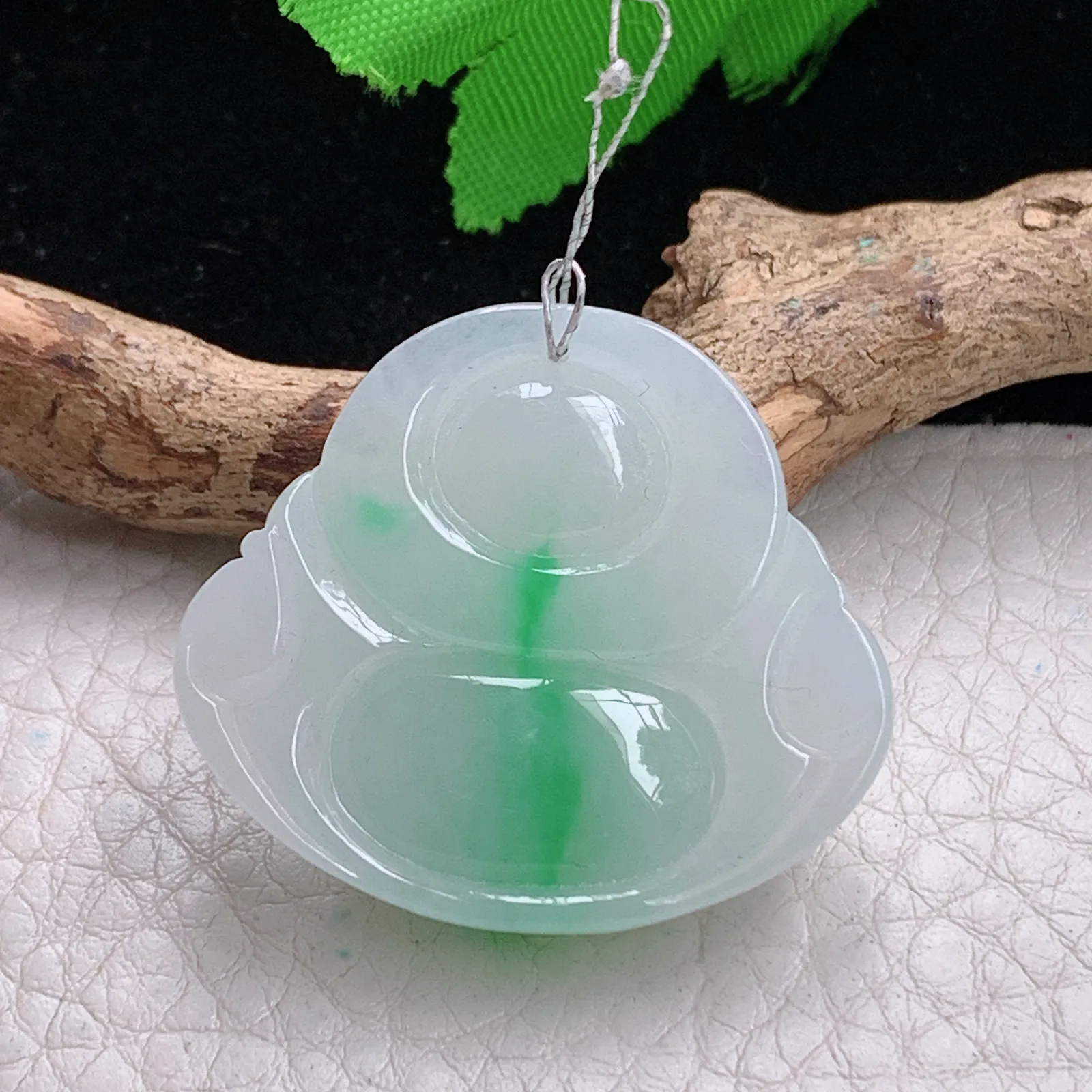 qxm实拍32*36*9.9缅甸翡翠精雕冰胶白底青佛公 开心佛玉吊坠 玉挂件