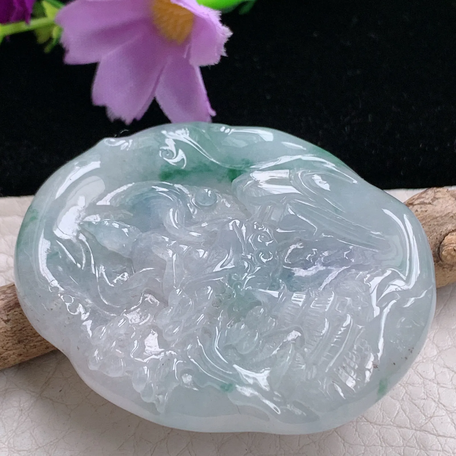 ws实拍52.5*41.8*7.7缅甸翡翠精雕清新飘花山水无相观音玉吊坠 玉挂件