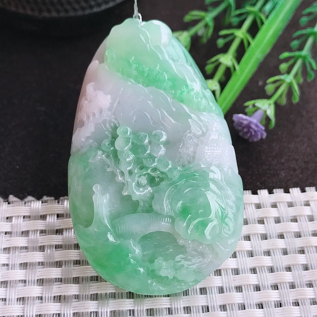 实拍A货翡翠62.5/39/12.5老坑精美温润飘绿山水牌吊坠翡翠玉牌挂件
