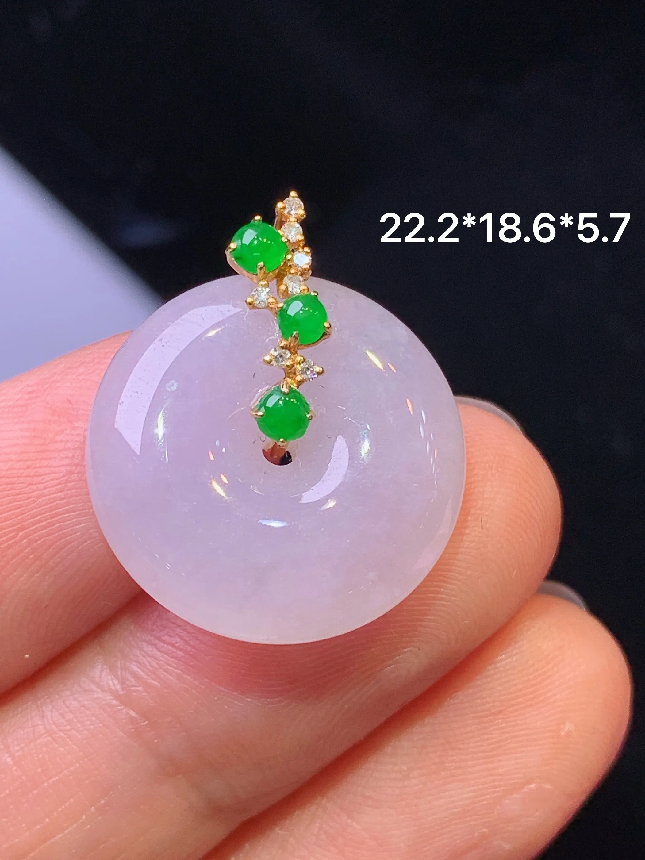 18k金钻镶嵌紫罗兰平安扣吊坠 玉质细腻 色泽清新艳丽 整体尺寸22.2*18.6*5.7