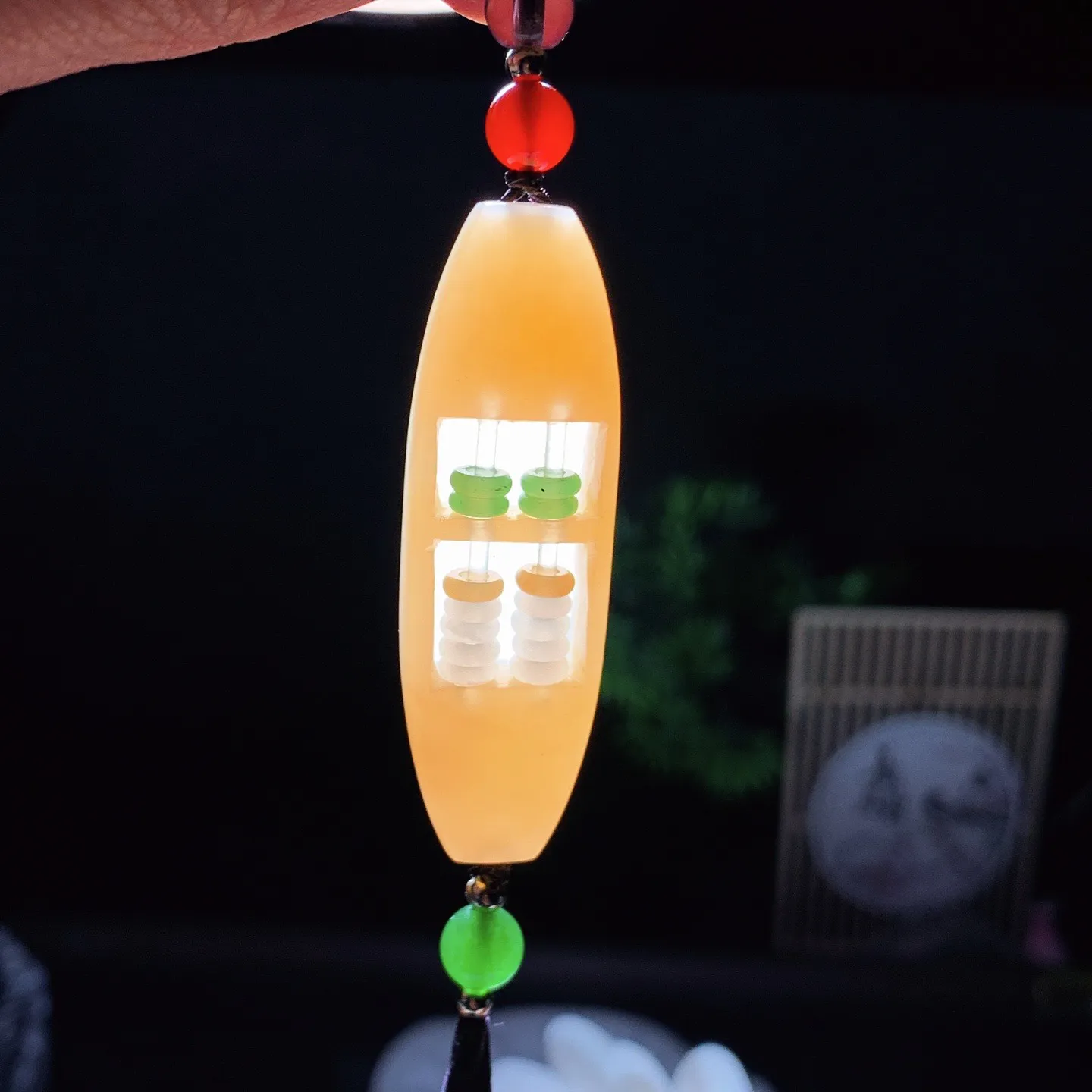 新疆和田玉白玉且末糖精打细算算盘挂件 尺寸50/15/7重15.8克 玉质细腻油润。手推出油。佩高端典雅。lt060129