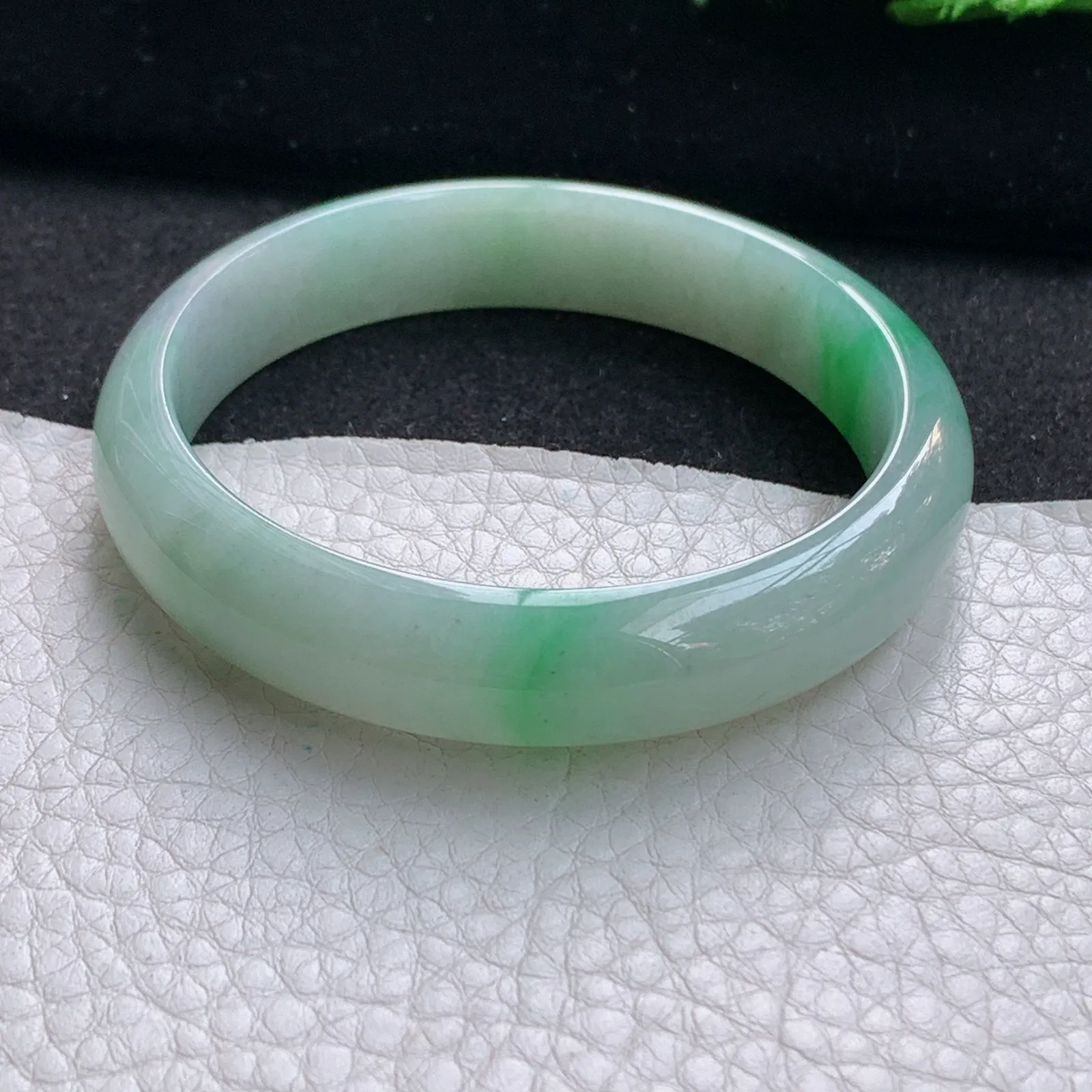 nr实拍54*12*7平安镯 缅甸翡翠a货玉手镯胶感飘绿秀气宽边玉手环