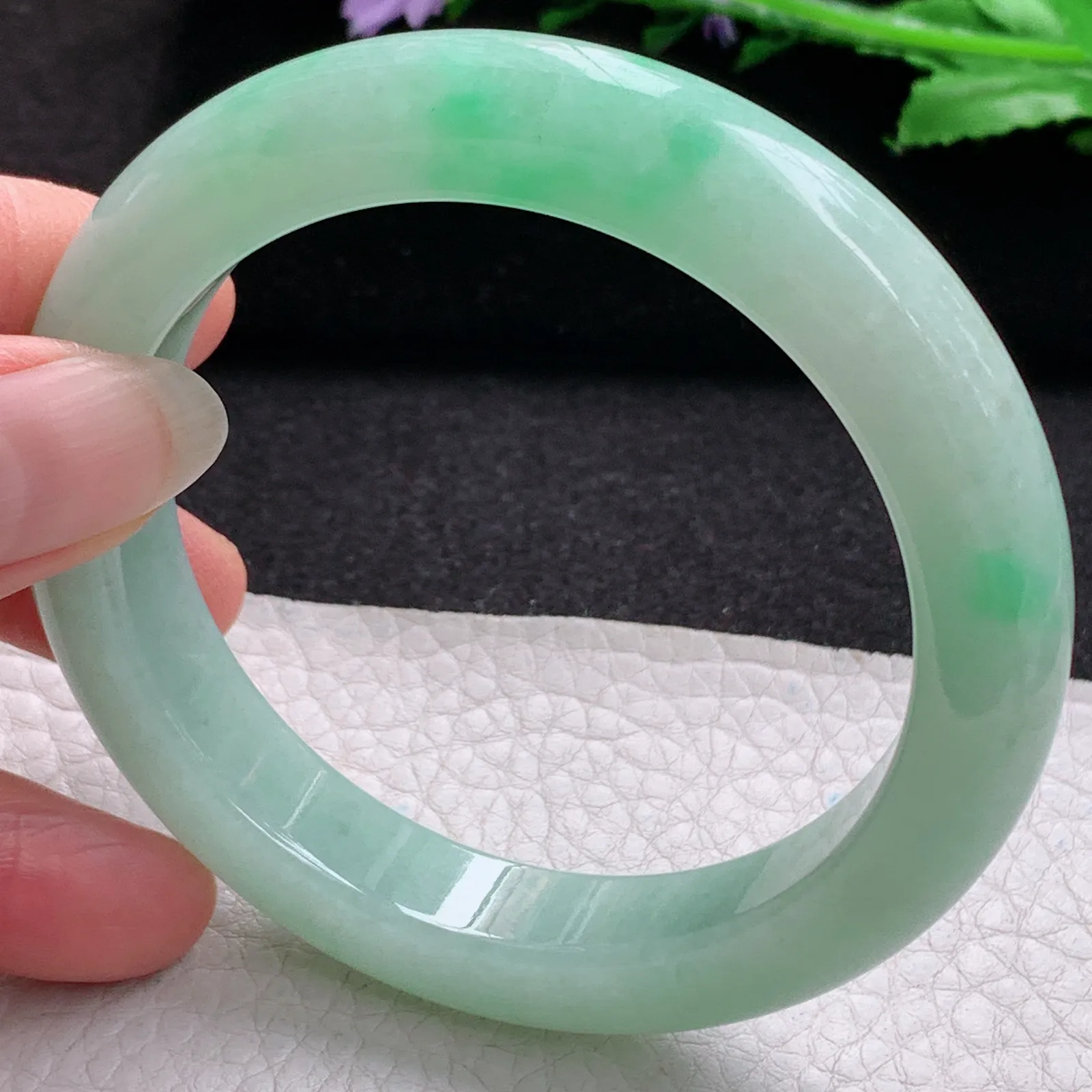 nr实拍58*12*9.6平安镯 缅甸翡翠a货玉手镯胶感飘绿宽边玉手环