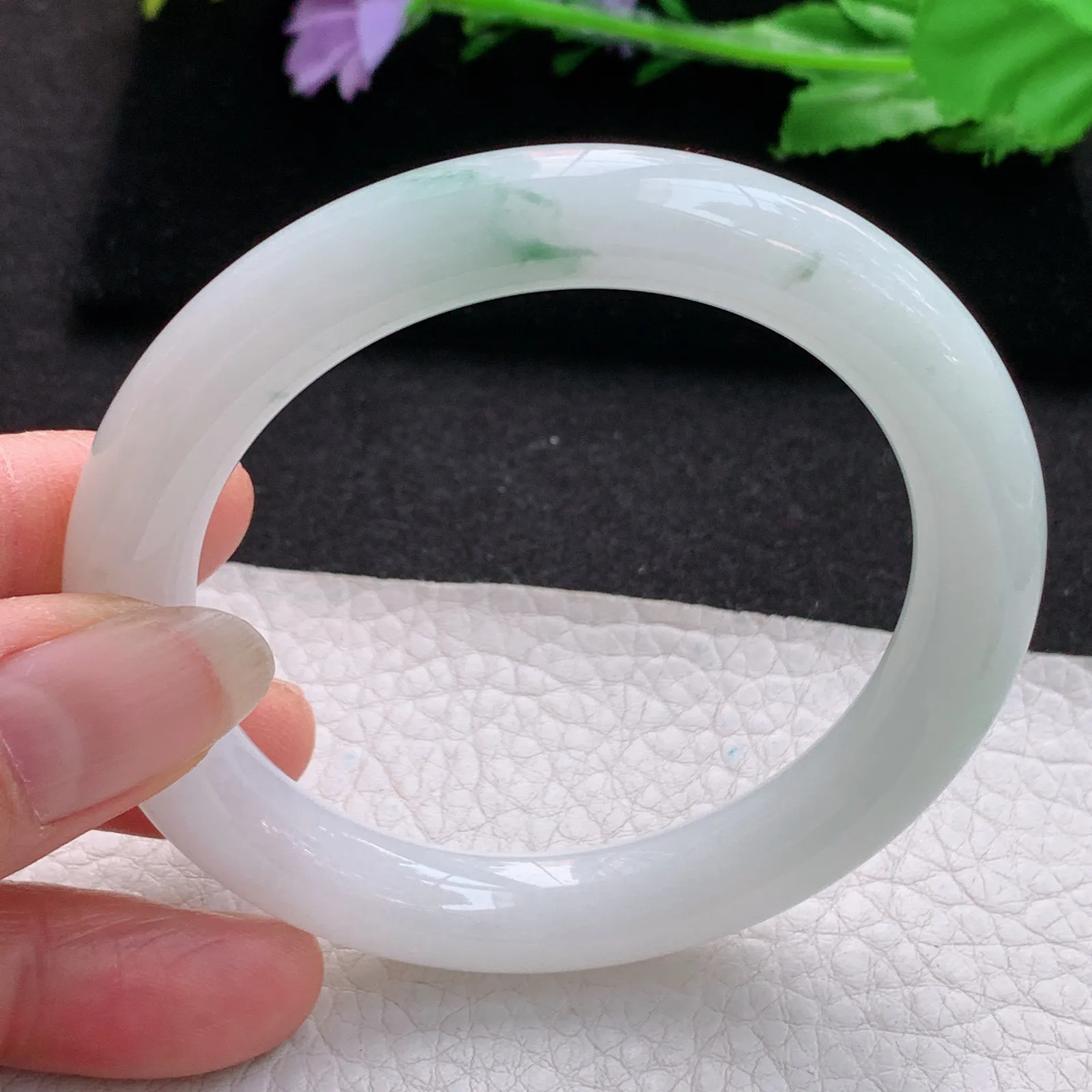 ss实拍56*10美人镯 缅甸翡翠a货玉手镯飘绿花清爽圆条叮当镯