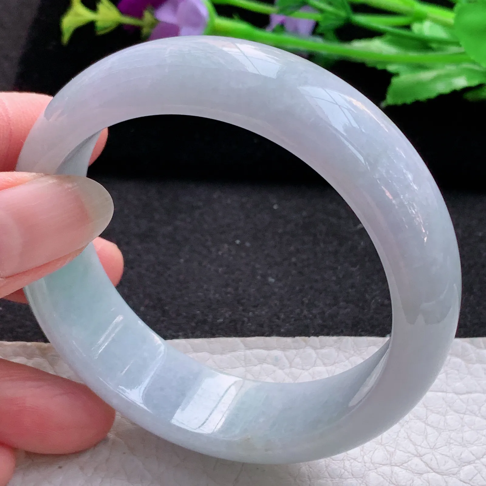 ee实拍58*18*8.2轮胎镯 缅甸翡翠a货玉手镯胶感飘绿宽边玉手环