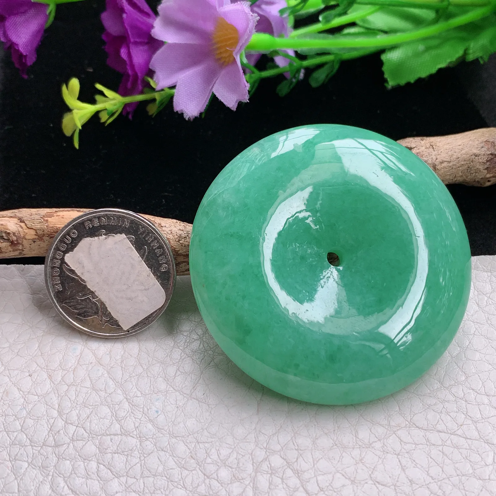 qxm实拍53*11缅甸翡翠精雕满绿大平安扣 大绿扣玉吊坠 玉挂件