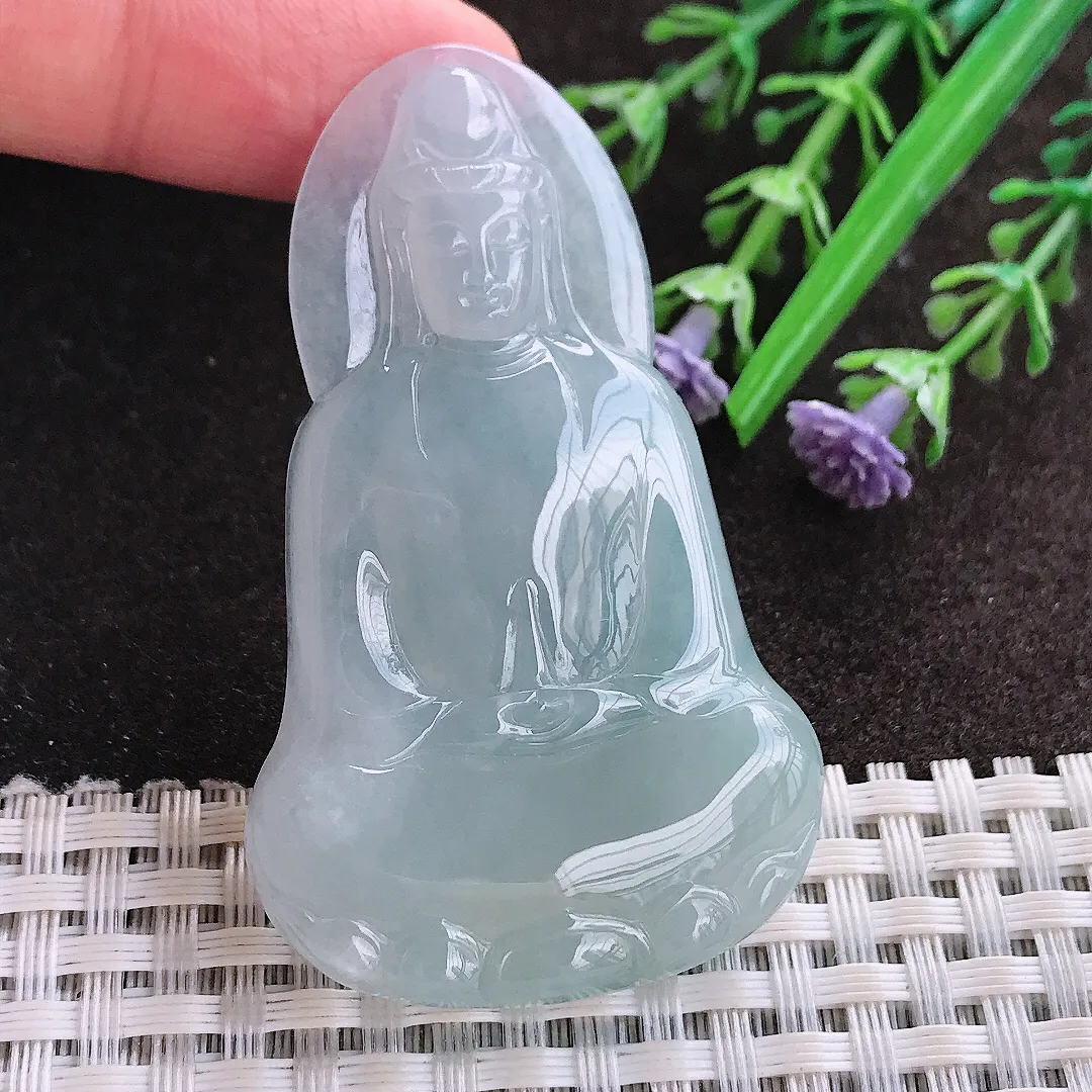 实拍A货翡翠58.6/35.2/5.7老坑冰胶水灵冰晴素衣观音吊坠翡翠玉牌挂件
