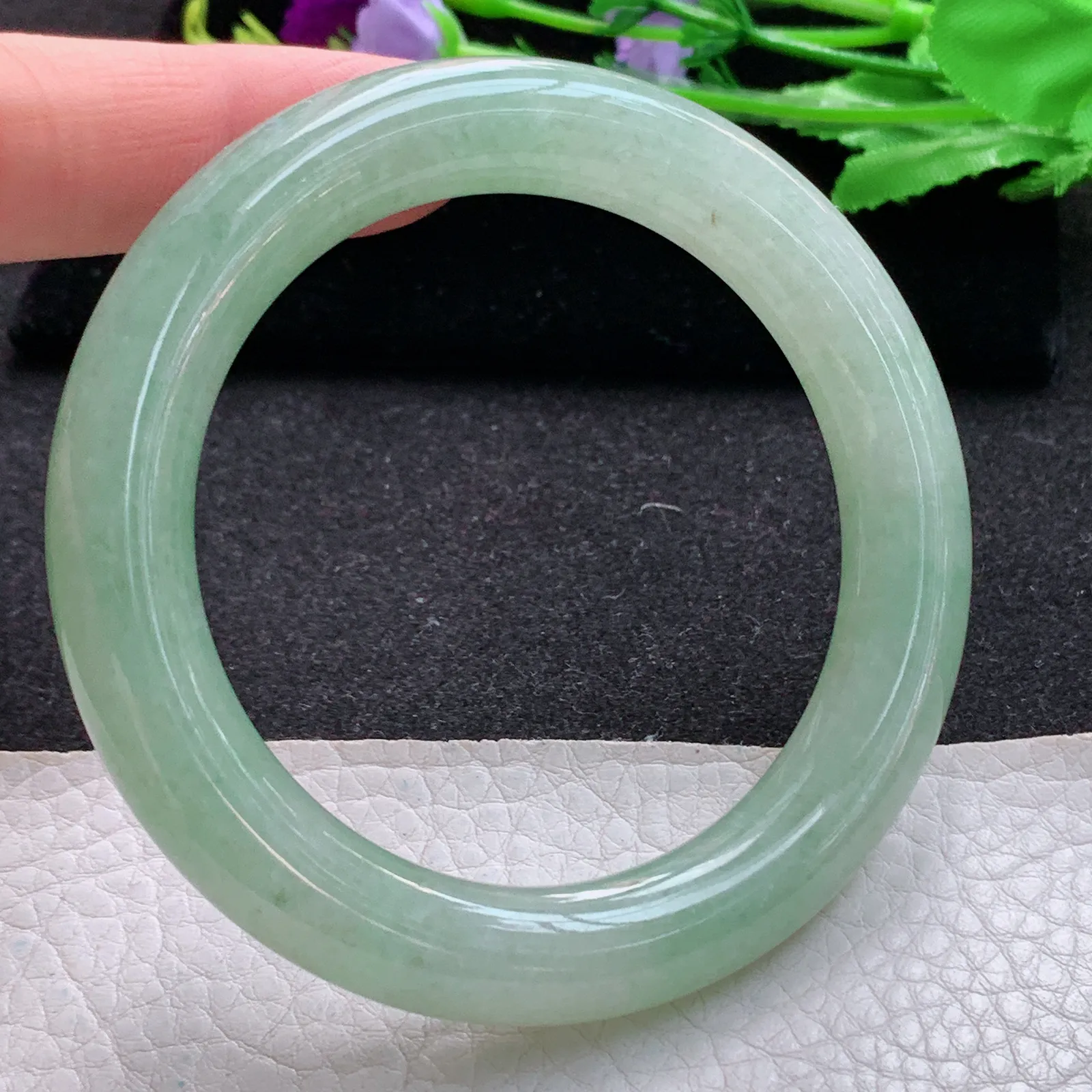 ss实拍56*11美人镯 缅甸翡翠a货玉手镯胶感满色甜绿圆条玉手环