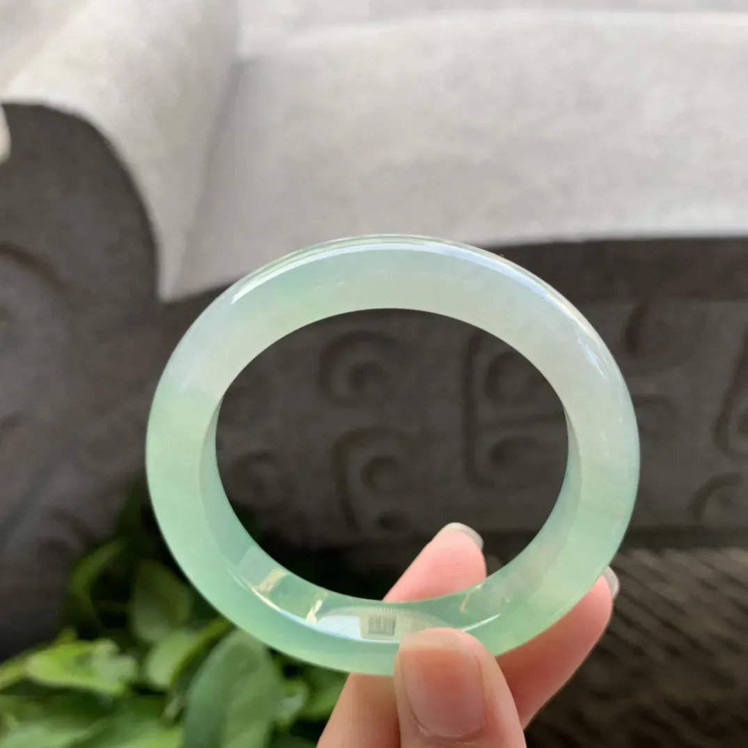 小圈口50.2-10.6-8.2 【冰种阳绿正圈手镯】正圈50 51可戴