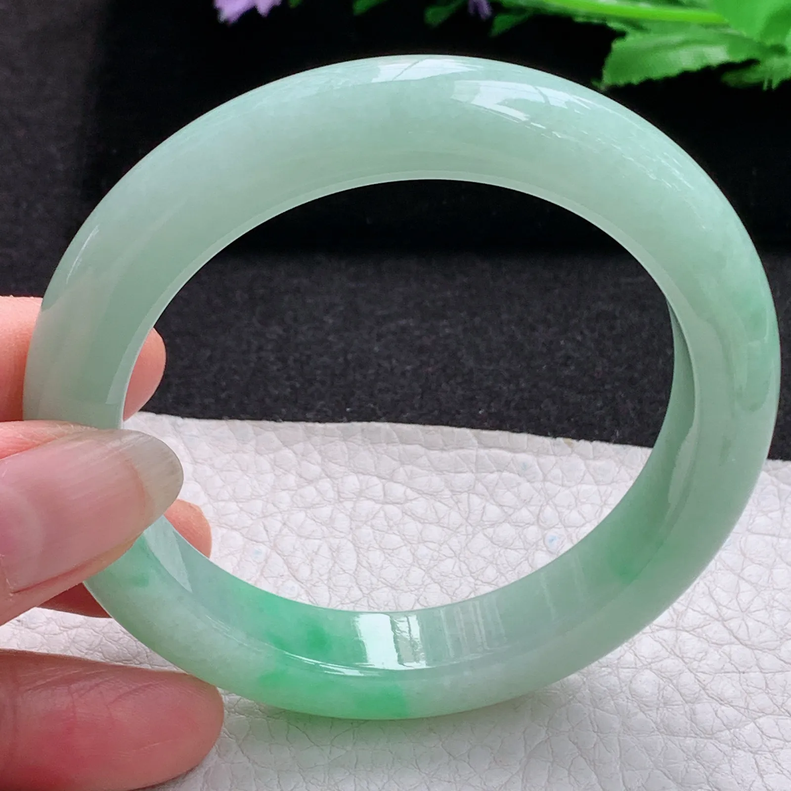 nr实拍58*12*9.6平安镯 缅甸翡翠a货玉手镯胶感飘绿宽边玉手环