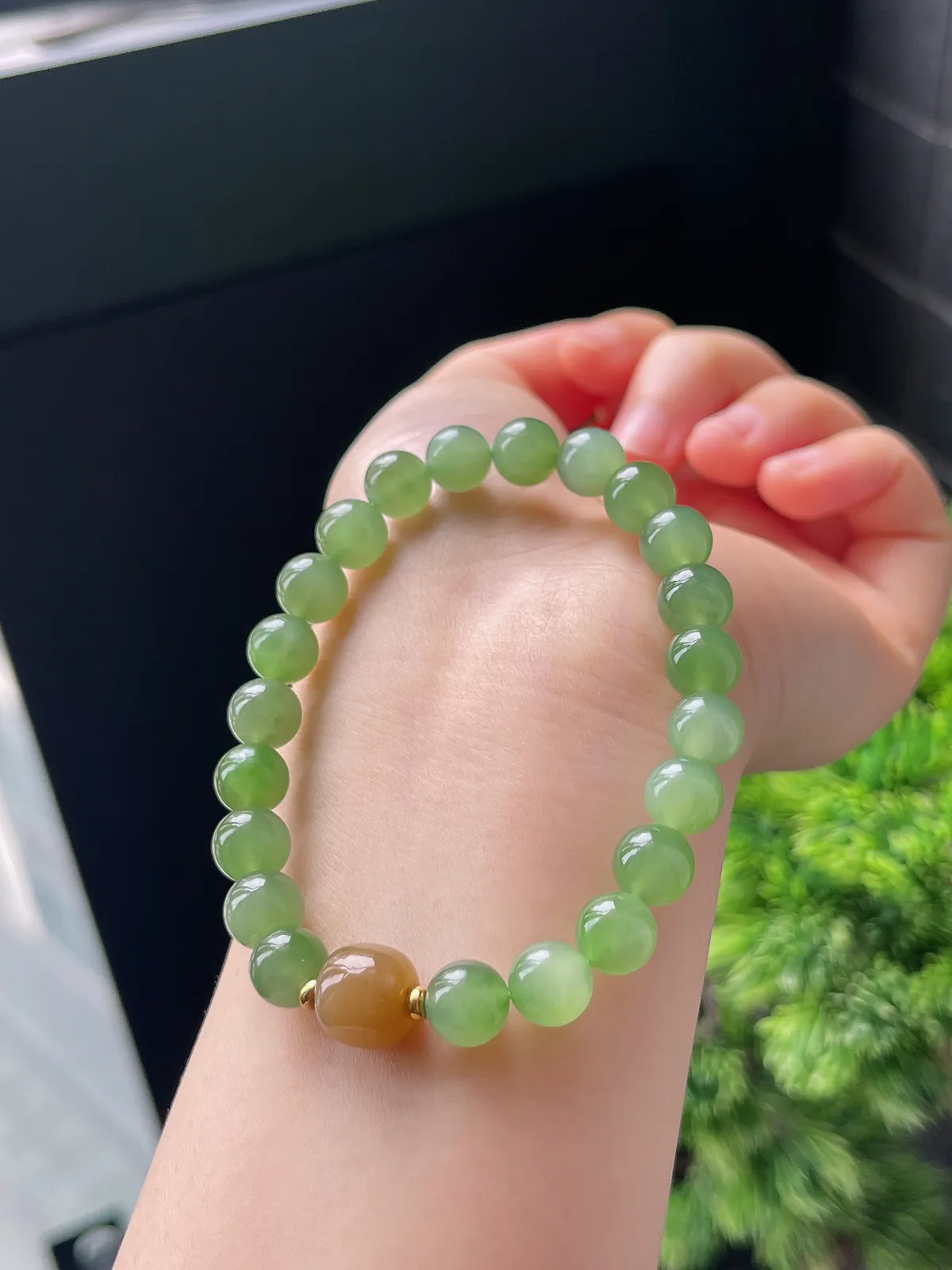 18K和田玉碧玉配隔珠手串8mm