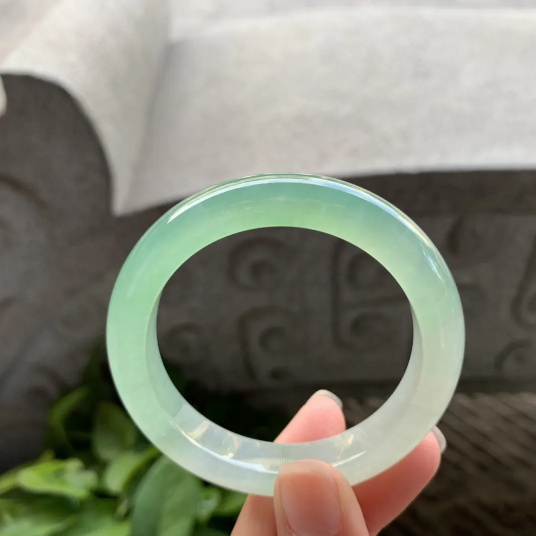 小圈口50.2-10.6-8.2 【冰种阳绿正圈手镯】正圈50 51可戴