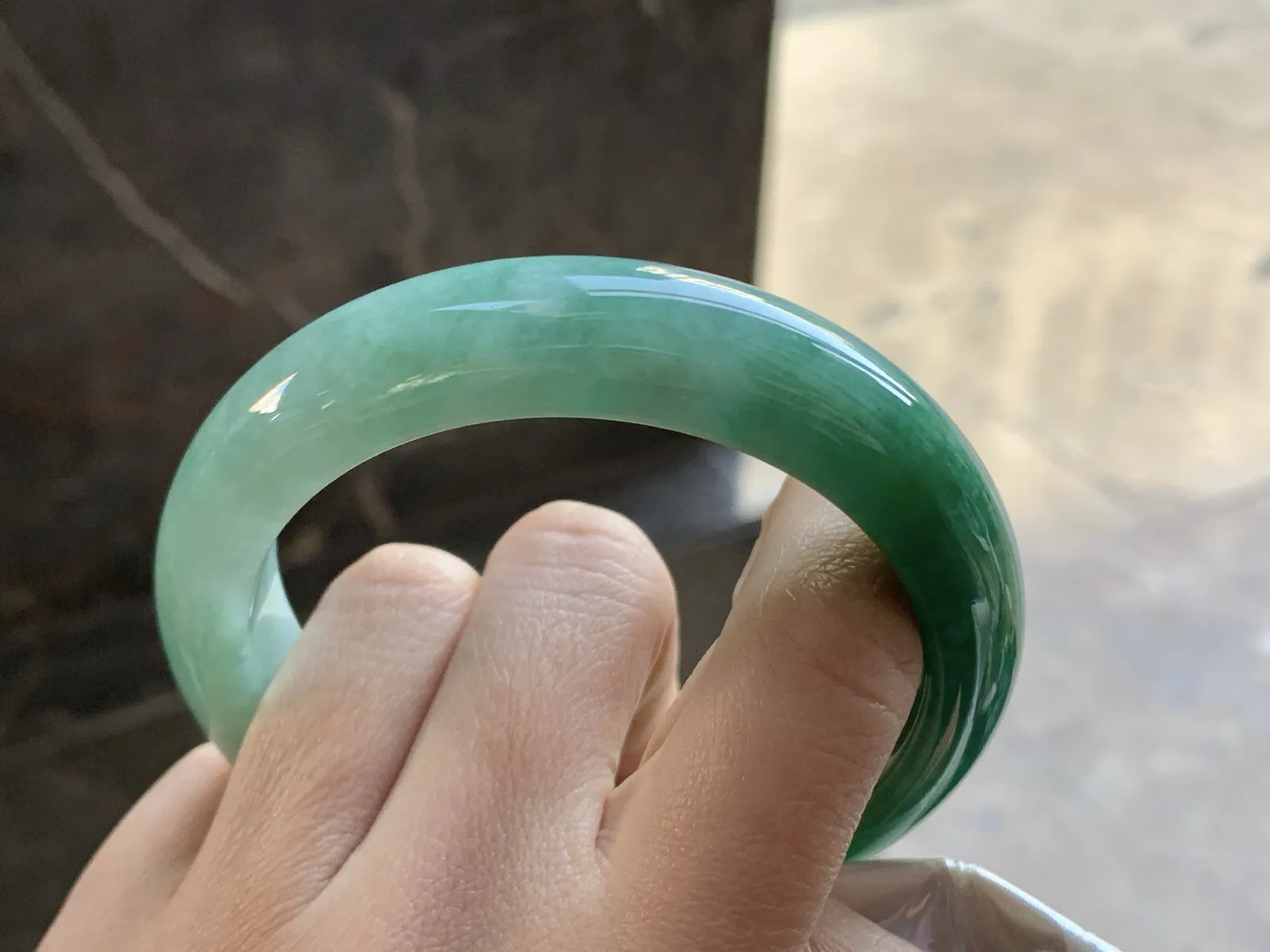 59-14.6-9

辣绿色手镯^_^鲜艳