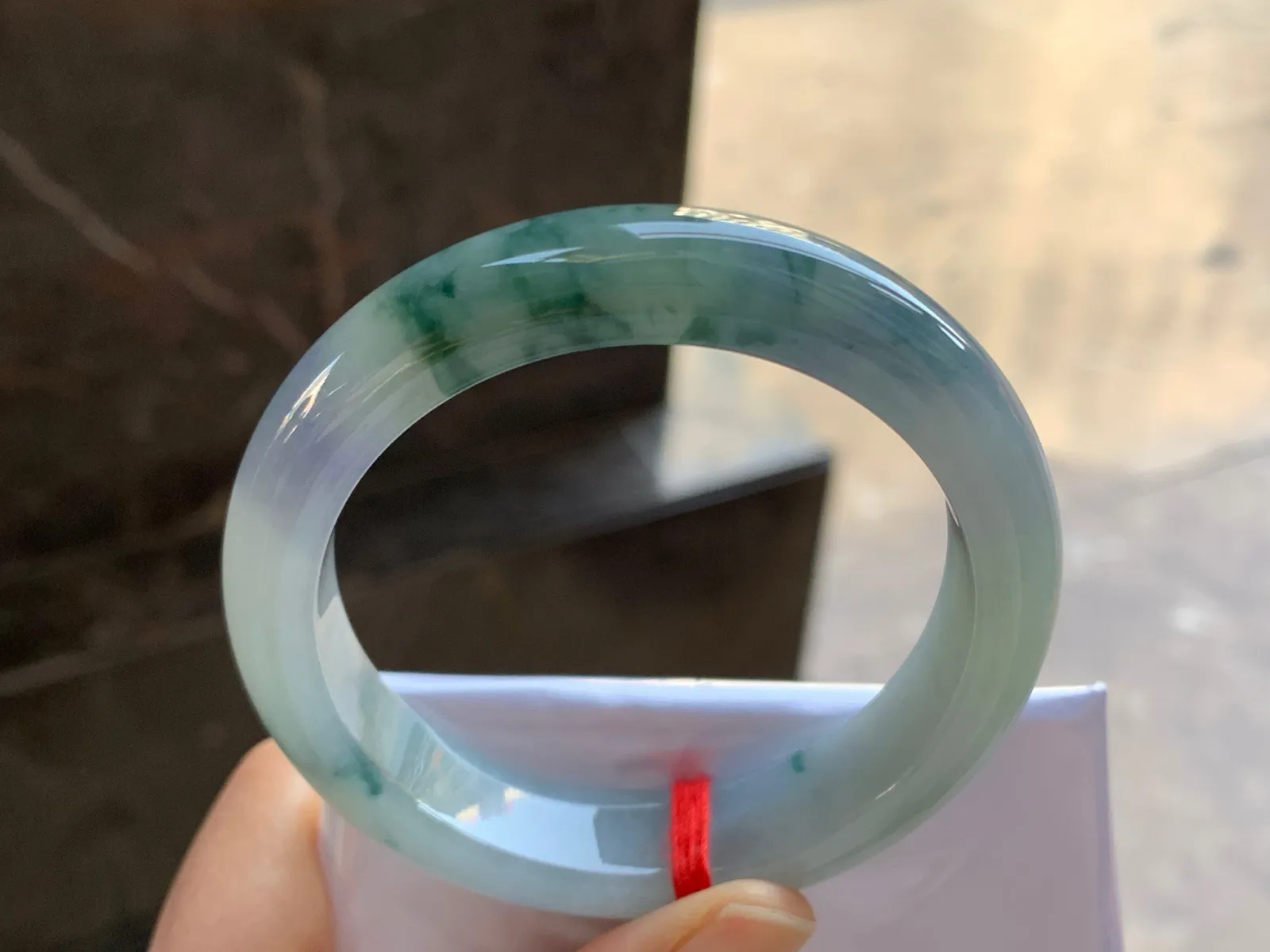 53.5-12.8-8.2

飘花手镯^_^颜色浓郁