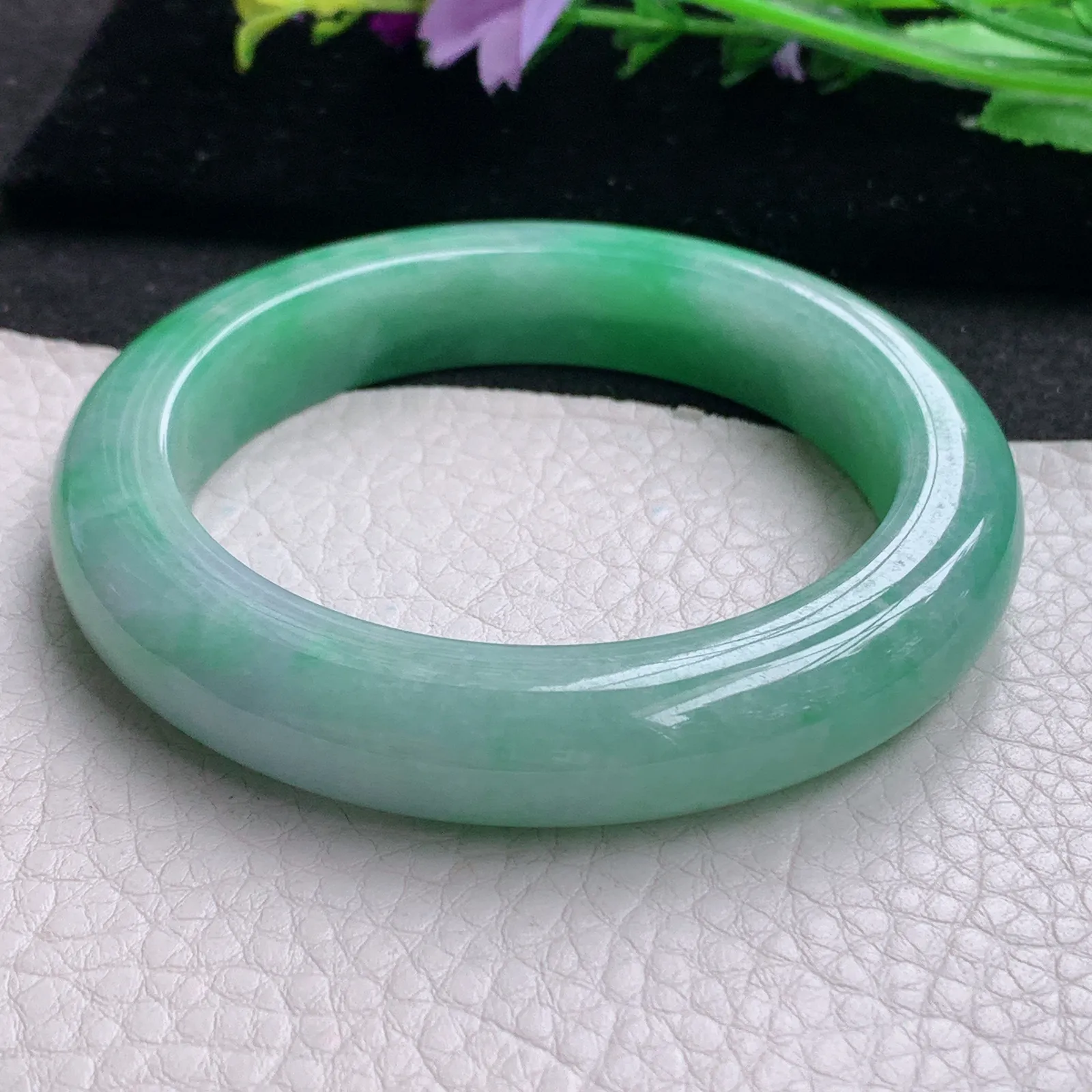 nr实拍57*12.2*10缅甸翡翠a货玉手镯辣绿厚装正圈平安镯宽版玉手环