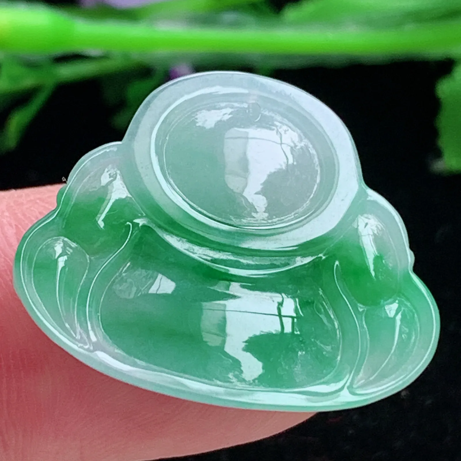 lz实拍215*26.3*6缅甸翡翠飘绿佛公吊坠大肚弥勒佛像锁骨坠