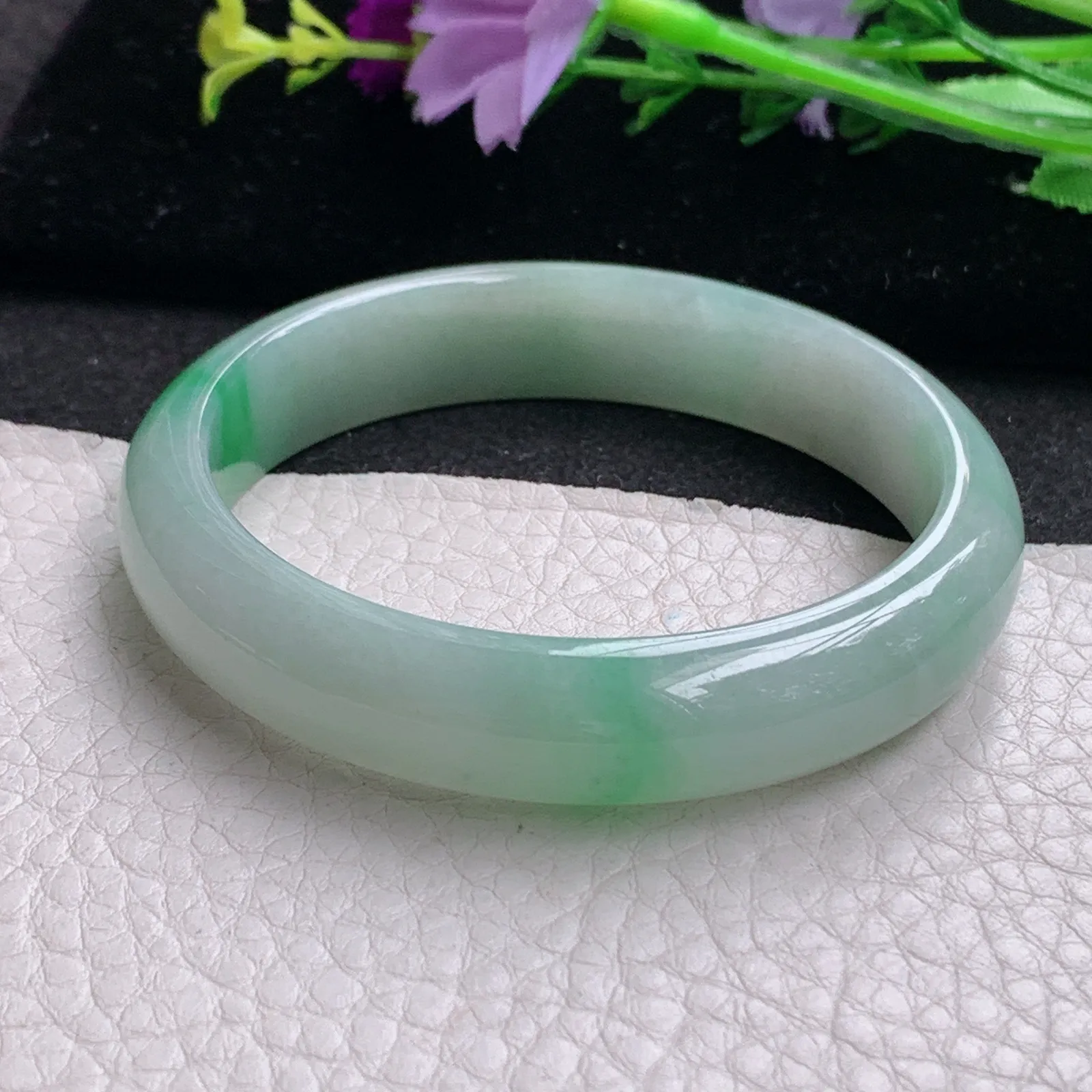 nr实拍53.5*12*7缅甸翡翠a货玉手镯飘绿花正圈平安镯宽版玉手环