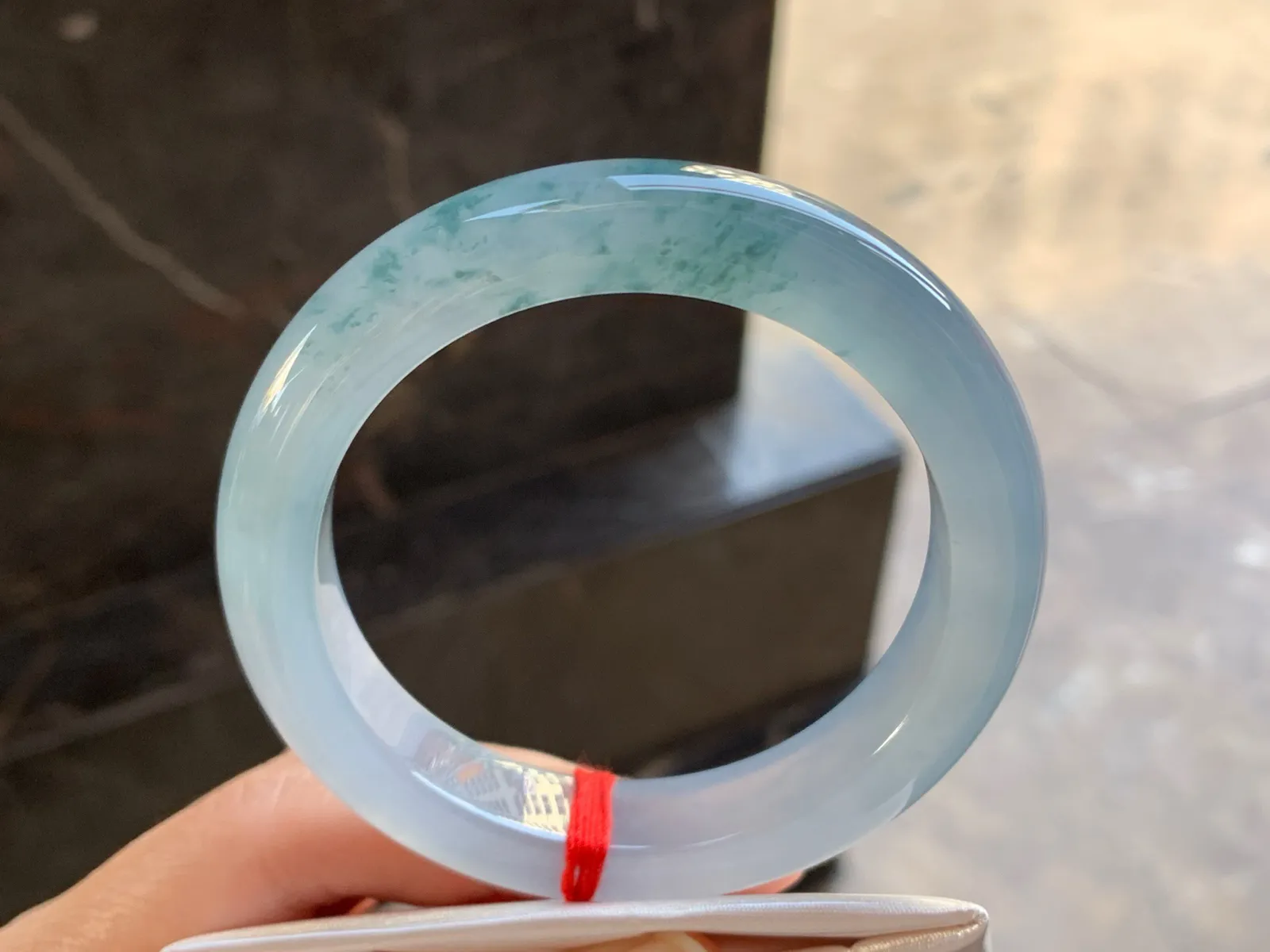 55-12-9.4

冰蓝花手镯^_^冰透 飘花灵韵