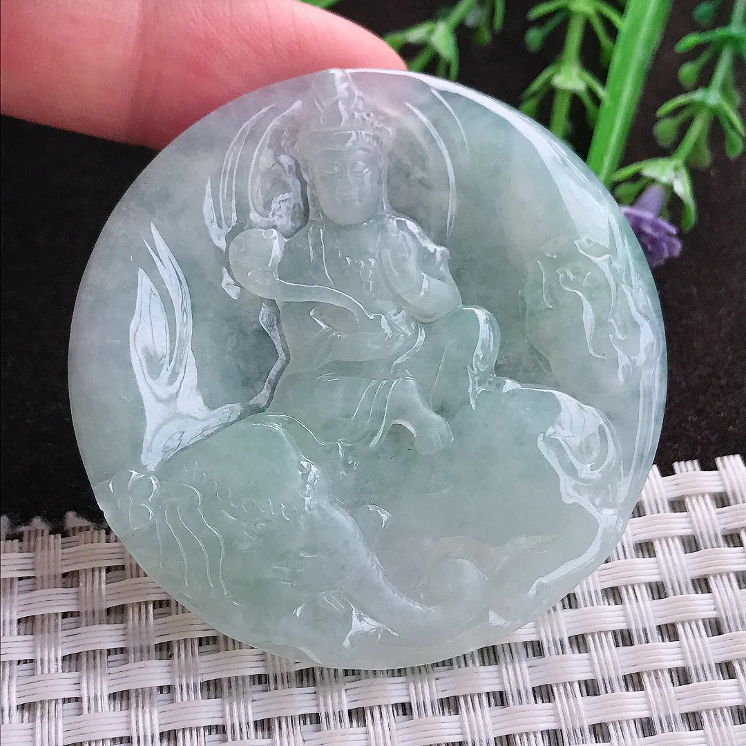 实拍A货翡翠54/4.5老坑冰胶水灵冰晴普贤菩萨吊坠翡翠圆牌挂件