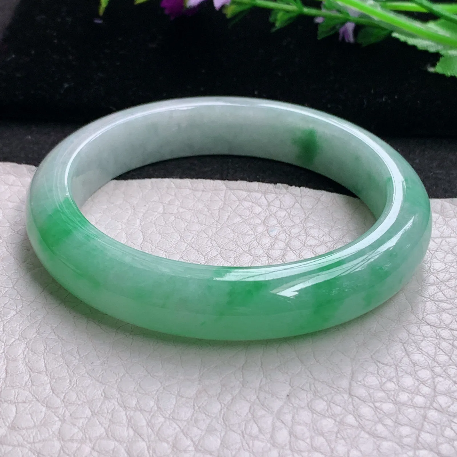 ll实拍56*11.8*8.8缅甸翡翠手镯飘绿正圈平安镯宽版镯子绿色手镯
