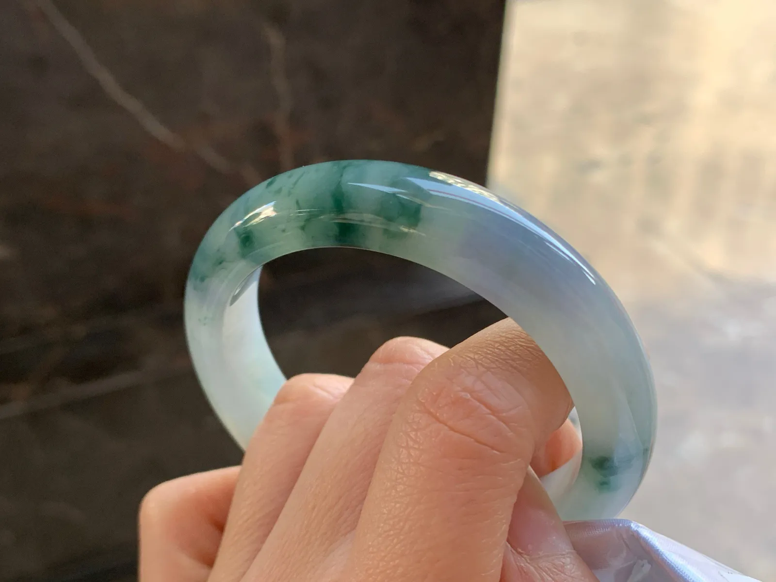 53.5-12.8-8.2

飘花手镯^_^颜色浓郁