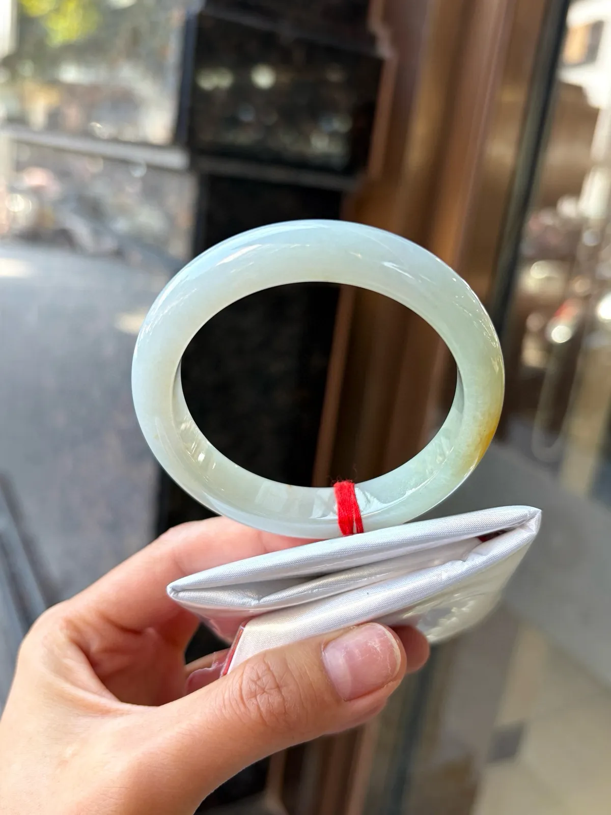 黄翡正圈成品
⭕️56-11.7-8.5