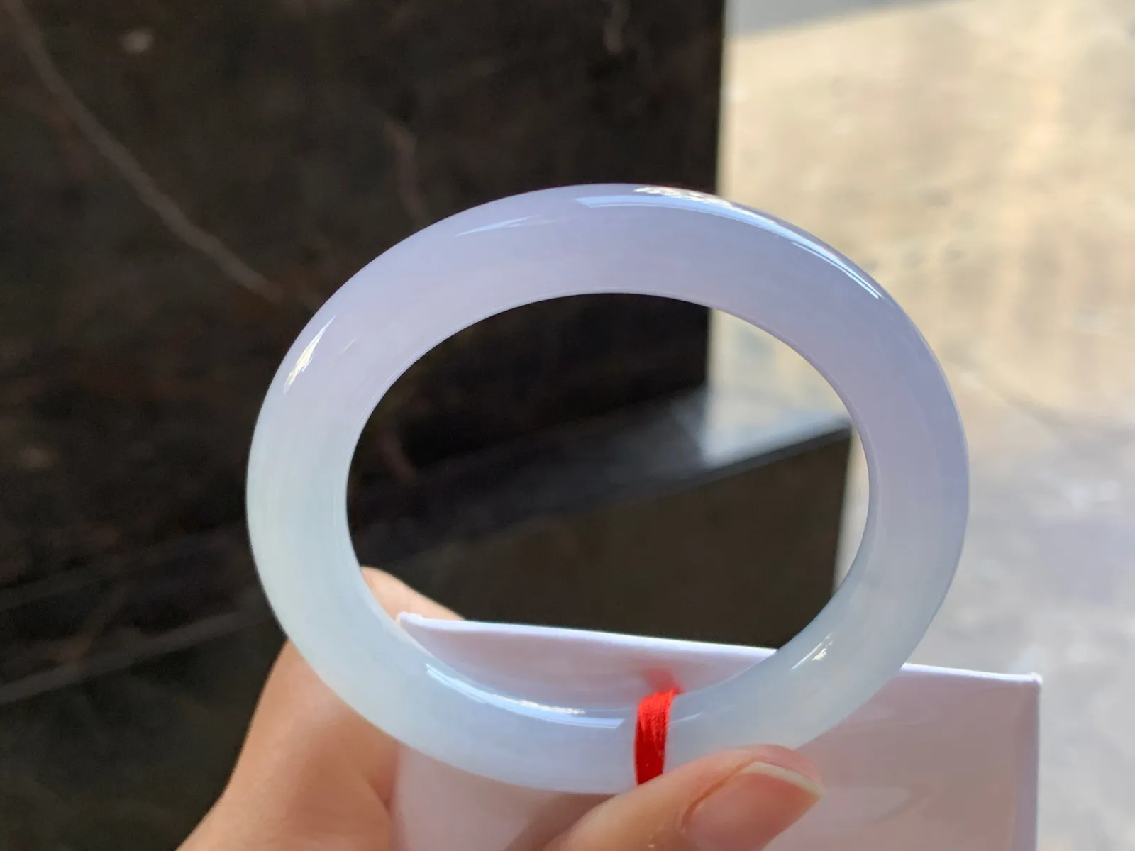 54-10.5

冰紫圆条手镯^_^清透