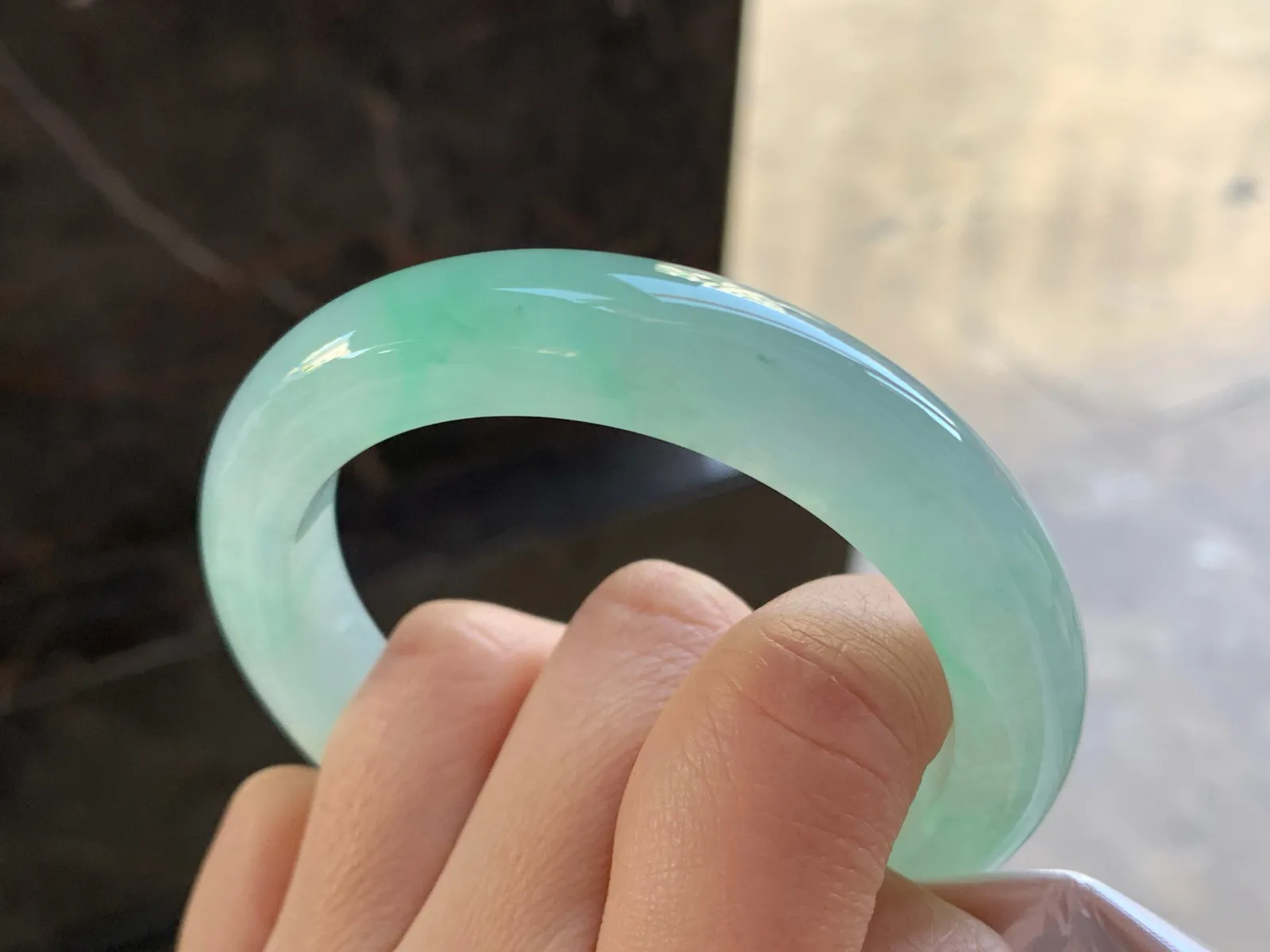 55.5-12-10

晴绿手镯^_^清新