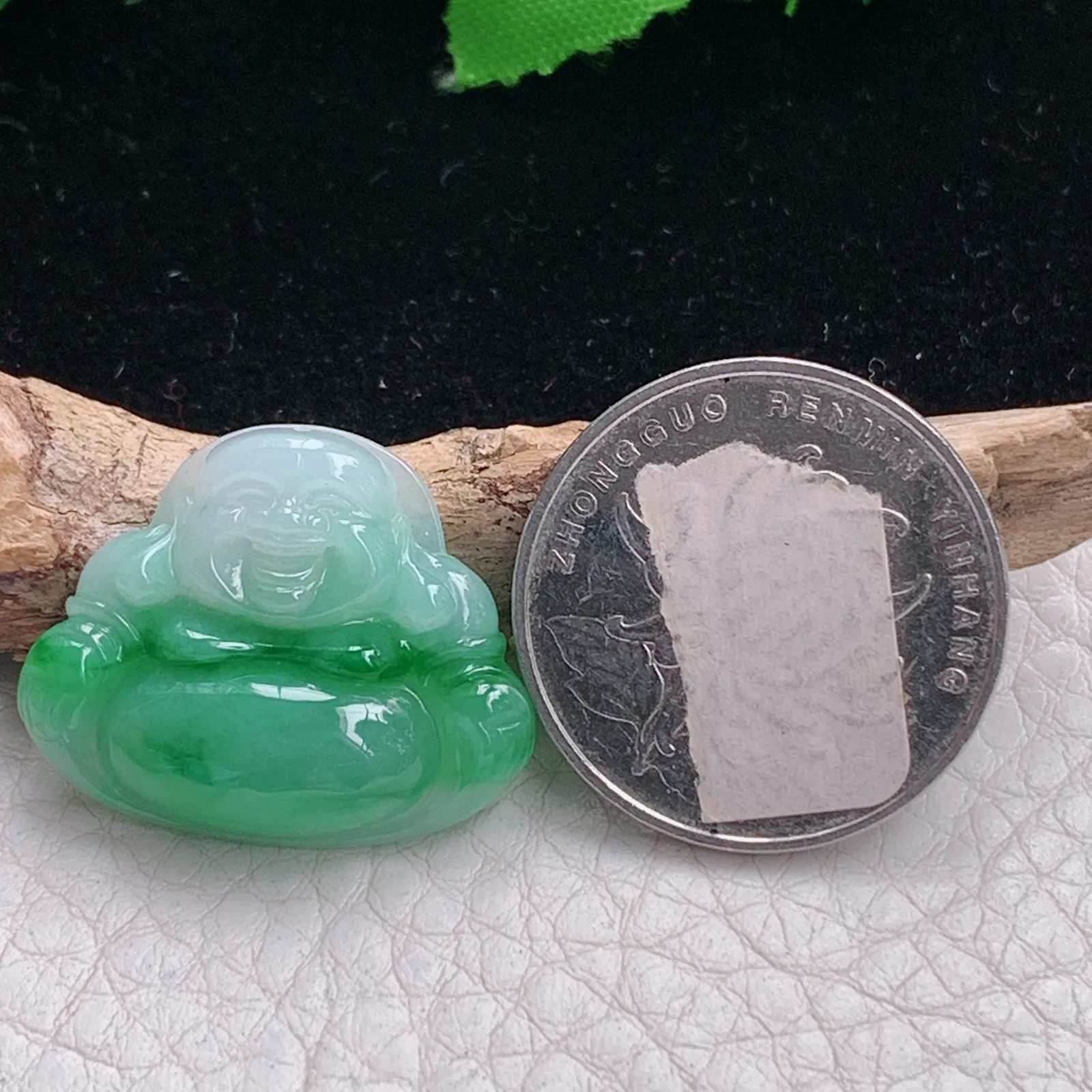 lz实拍215*26.3*6缅甸翡翠飘绿佛公吊坠大肚弥勒佛像锁骨坠