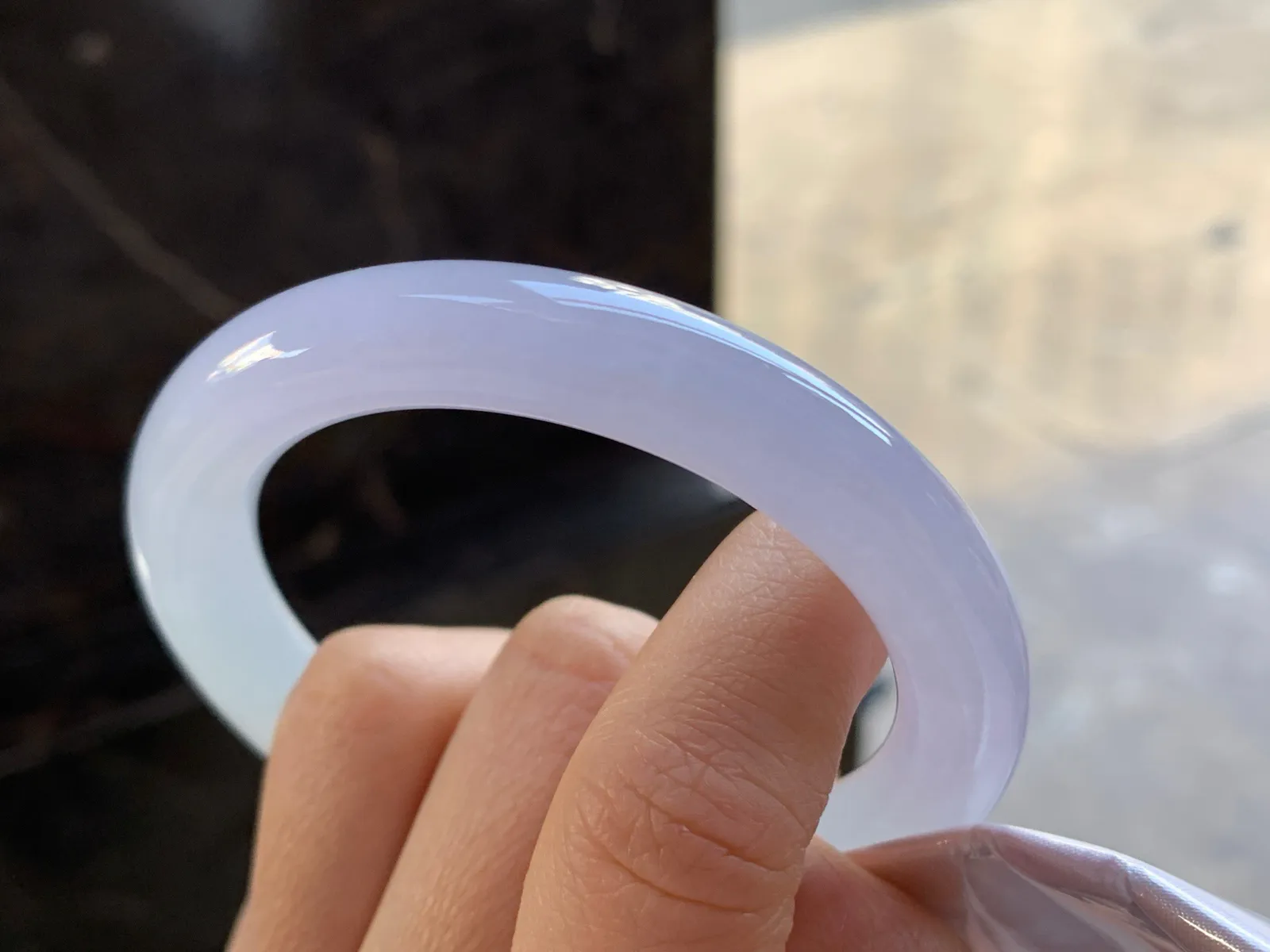 54-10.5

冰紫圆条手镯^_^清透