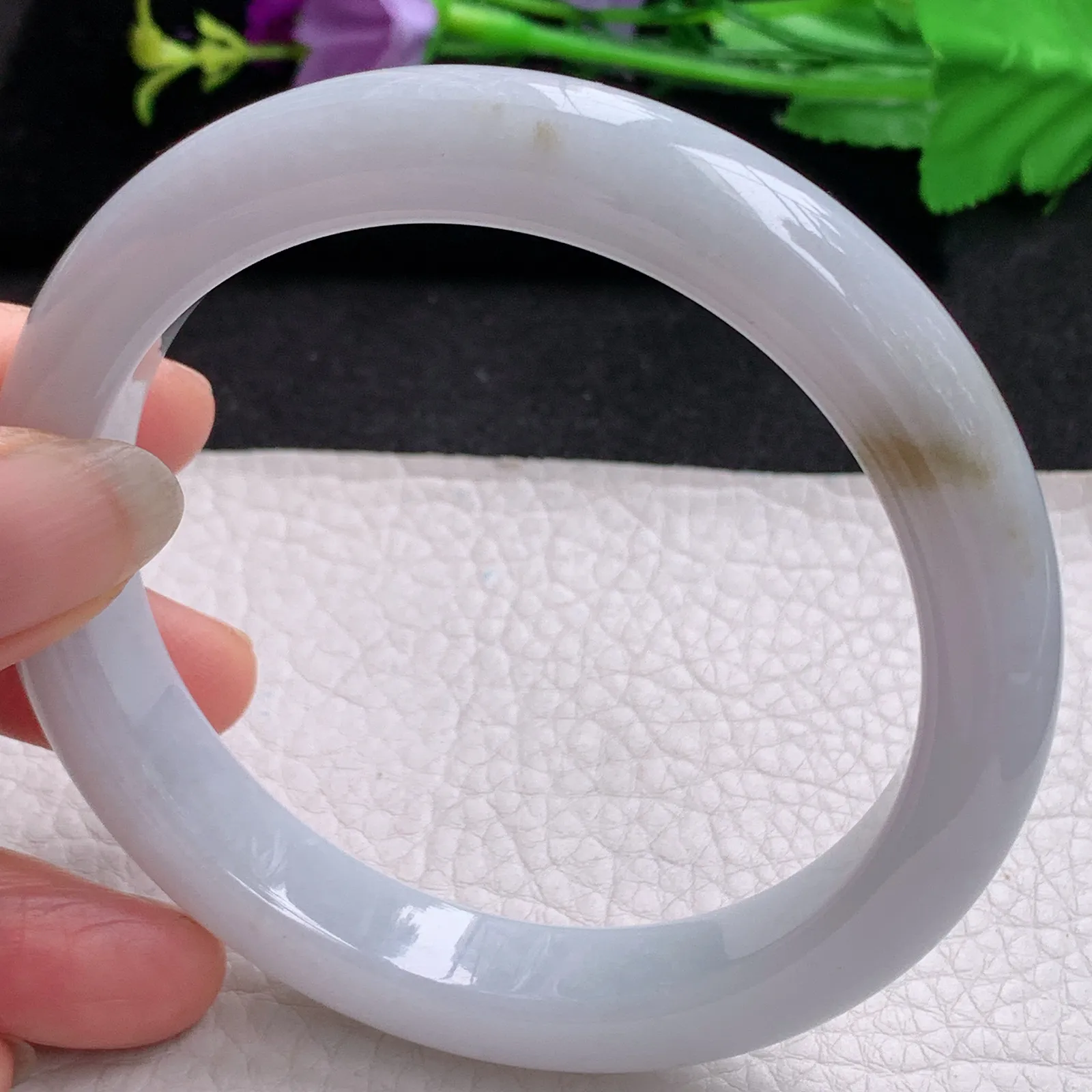 ll大圈口63.8*12.2*9.4 缅甸翡翠a货玉手镯淡雅飘花宽边玉手环