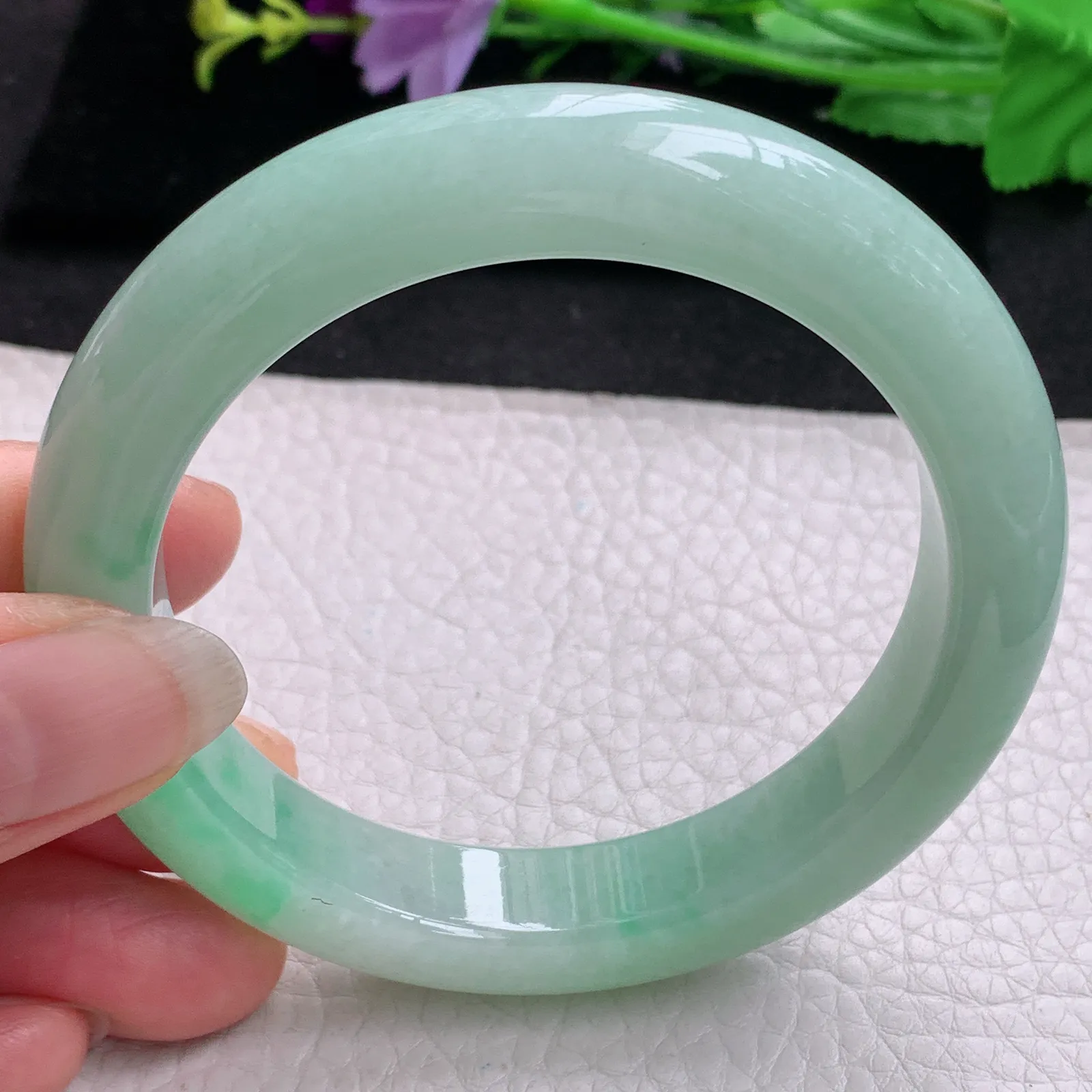 nr实拍58*12*9.8缅甸翡翠a货玉手镯飘绿花正圈平安镯宽版玉手环