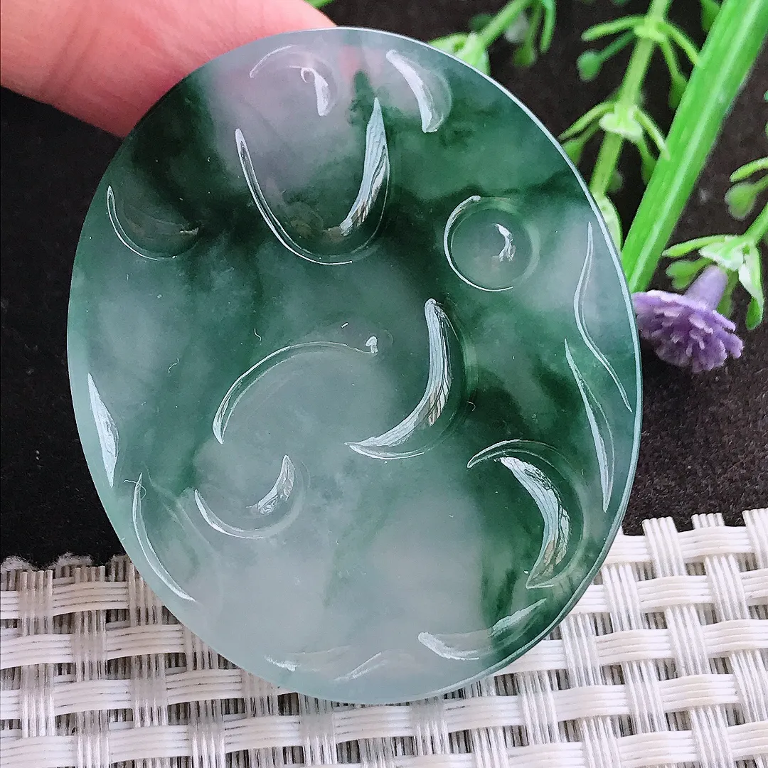 实拍A货翡翠50.9/43/6.6老坑冰胶果冻冰飘花霸气龙牌吊坠翡翠玉牌挂件