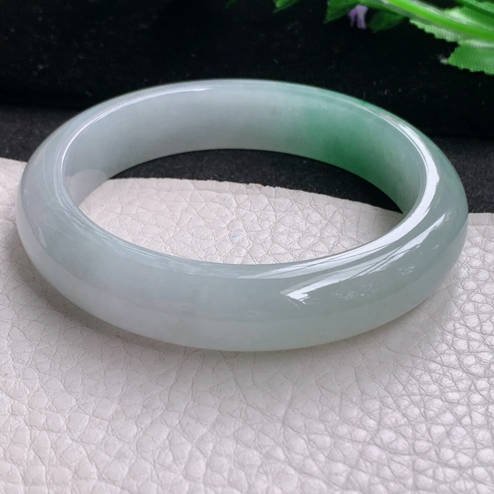 ll实拍57*13.3*8.5缅甸翡翠手镯冰飘绿花正圈平安镯宽版镯子
