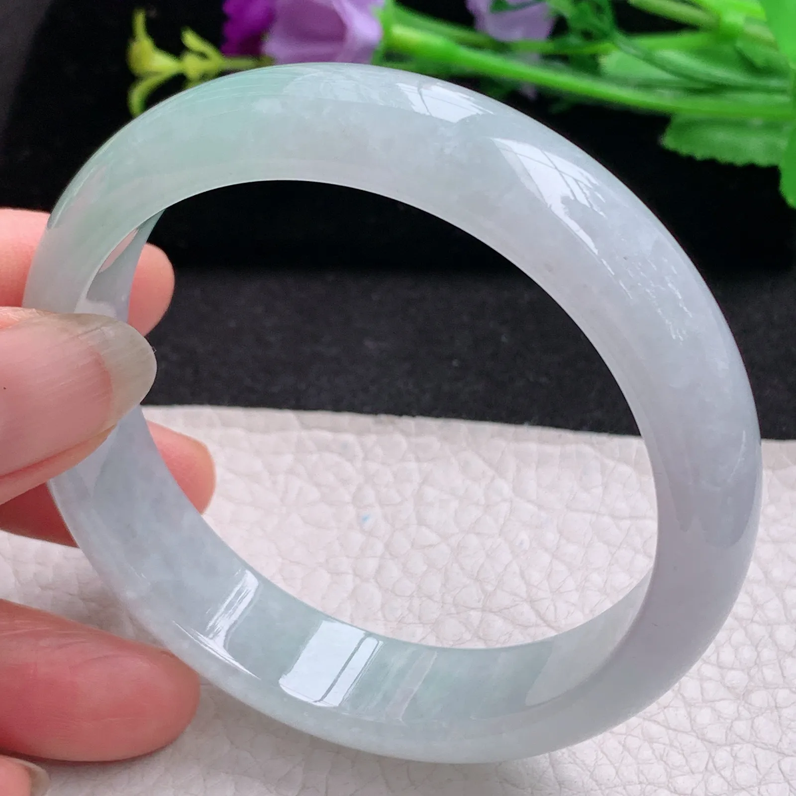 ll实拍58.5*14.6*7.8缅甸翡翠手镯冰透正圈平安镯宽版镯子淡绿手镯