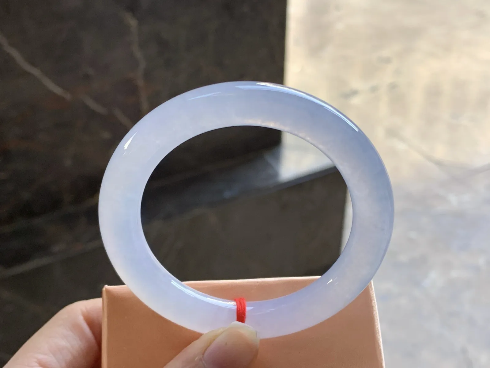 53.5-10

冰紫圆条手镯^_^种水冰透