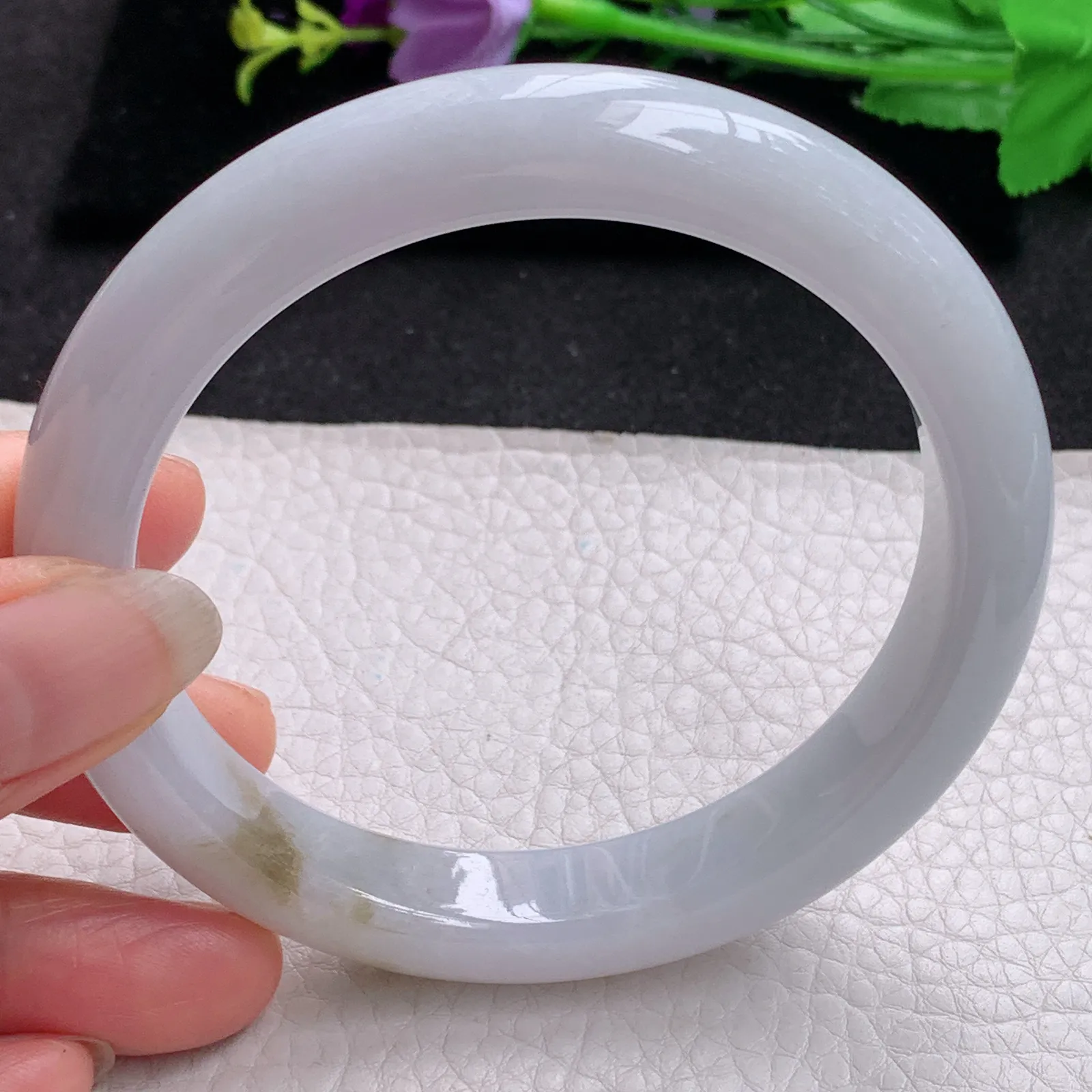 ll大圈口63.8*12.2*9.4 缅甸翡翠a货玉手镯淡雅飘花宽边玉手环