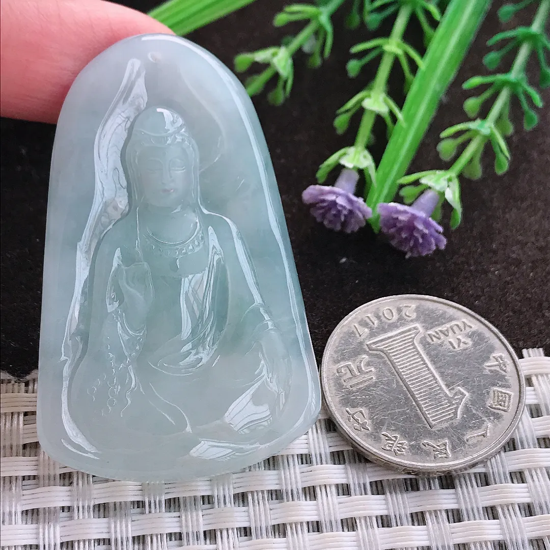 实拍A货翡翠53.3/34/6.3老坑冰胶水灵天空蓝素衣观音吊坠翡翠玉观音挂件