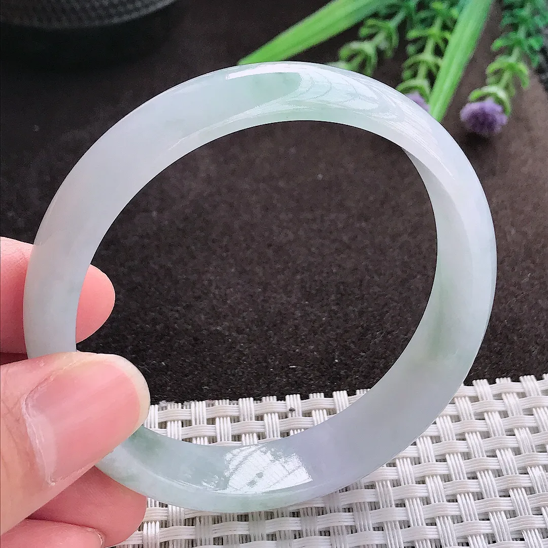 实拍A货翡翠58/14/6.6老坑冰润起胶飘花手镯翡翠玉镯子平安镯