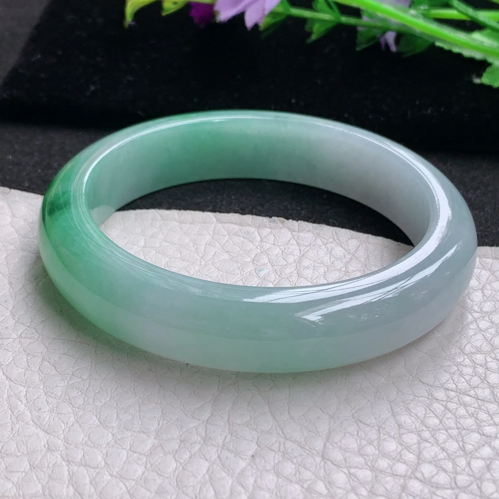 ll实拍56*13*8.3缅甸翡翠手镯飘绿正圈平安镯宽版镯子绿色手镯